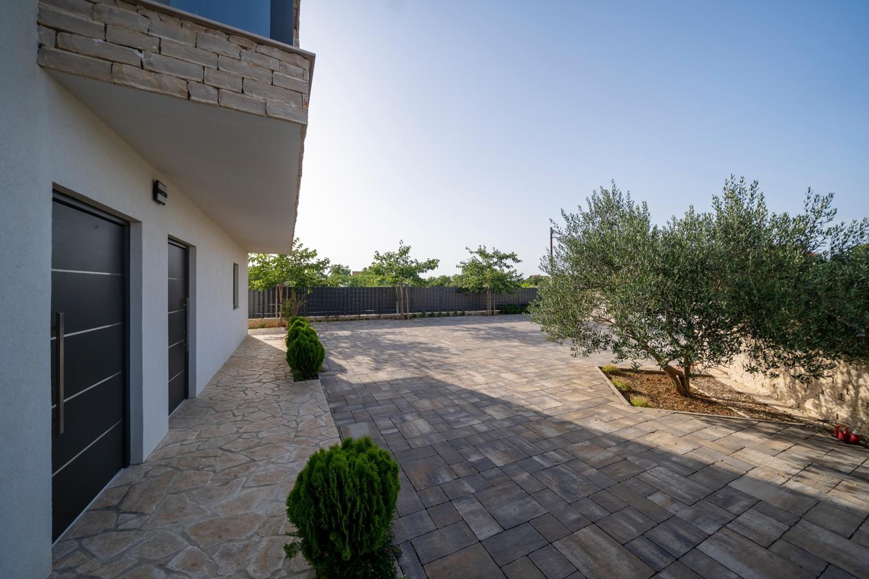 Villa Elani - Stylish And Modern 6B Seaview Villa