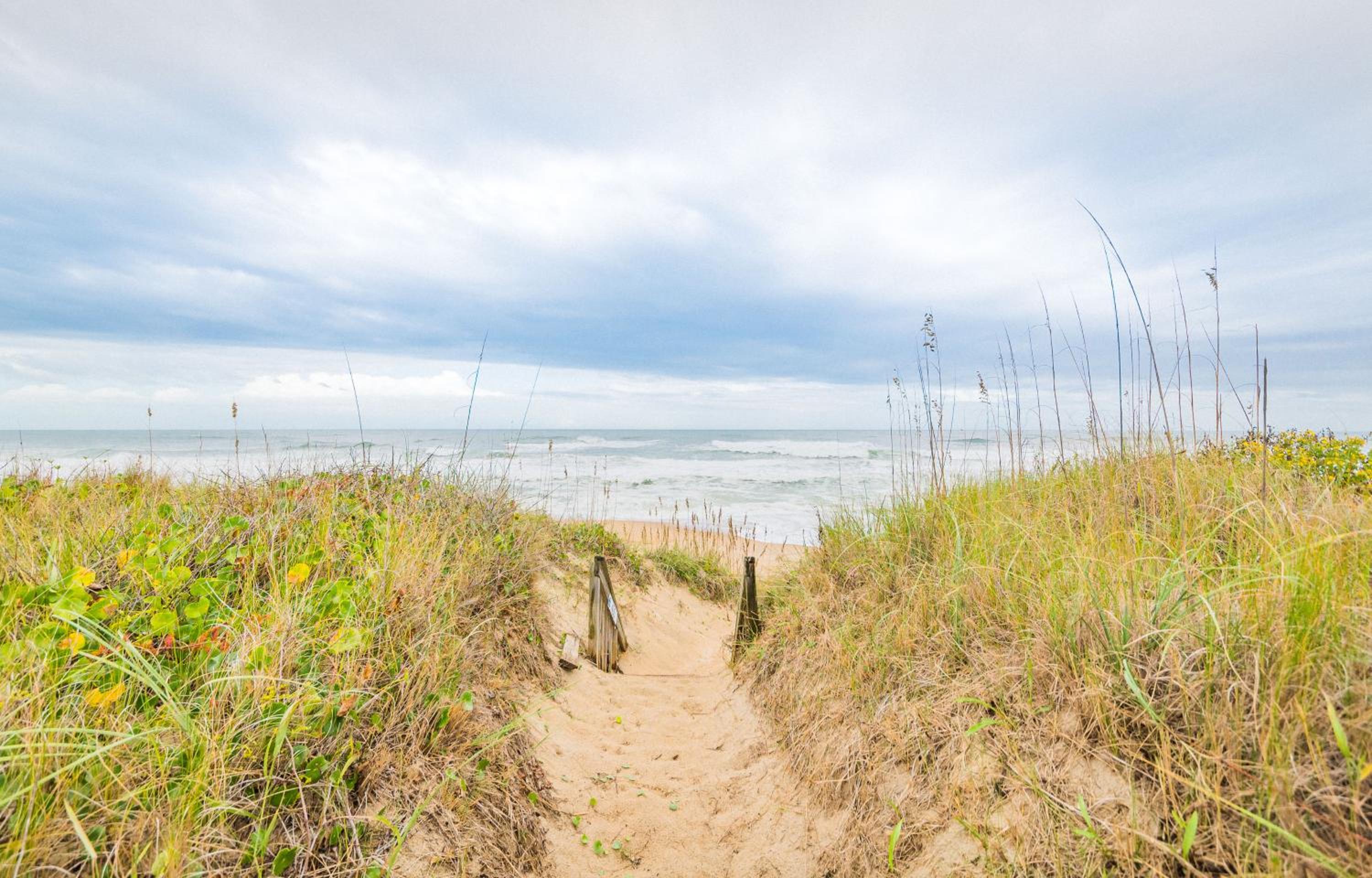 An American Dream - Nags Head MP 10, Oceanfront, Pool, Hot Tub, Pets OK view 5