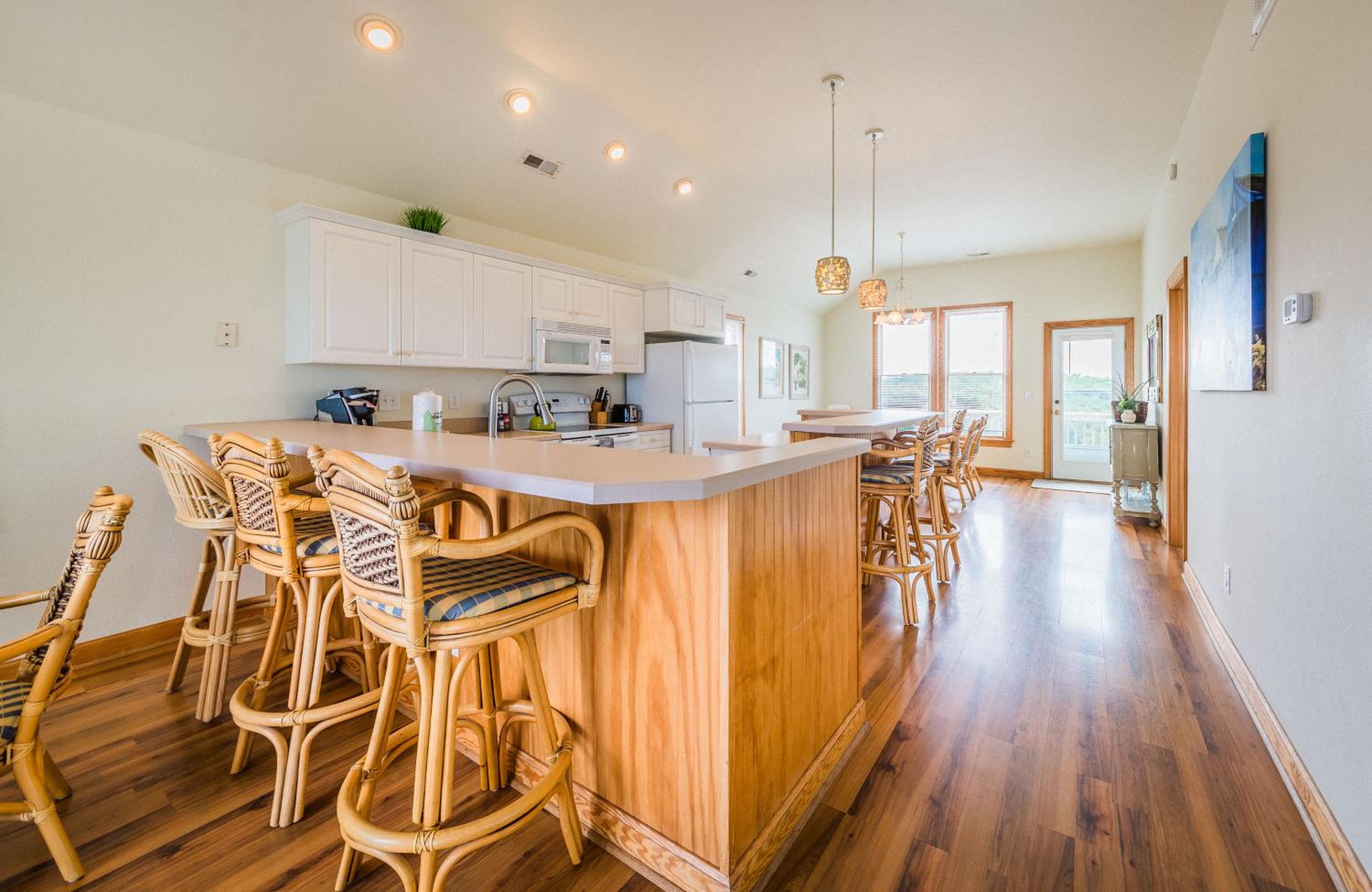 It's A Shore Thing - Nags Head MP 11.5, Ocean View, 130 Yds to Beach, Pool, Hot Tub, Rec Room view 3