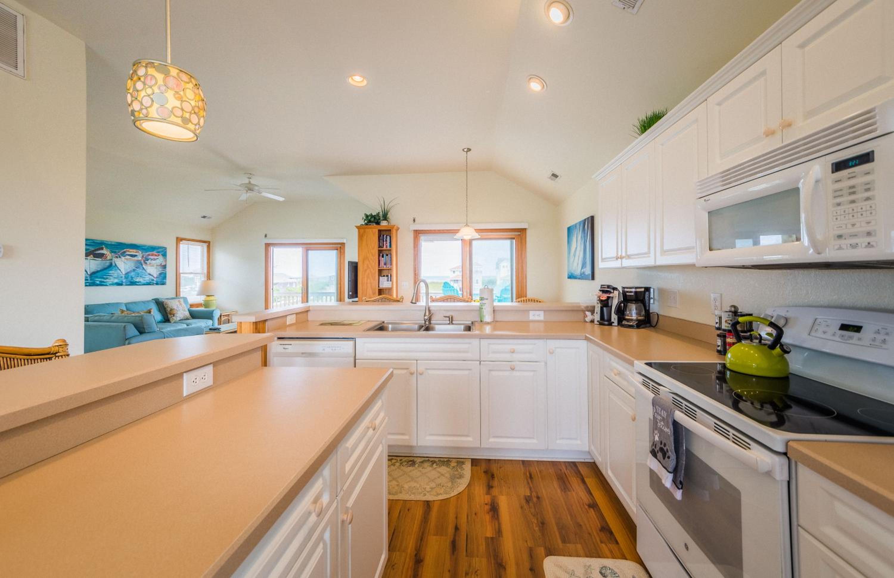 It's A Shore Thing - Nags Head MP 11.5, Ocean View, 130 Yds to Beach, Pool, Hot Tub, Rec Room view 5