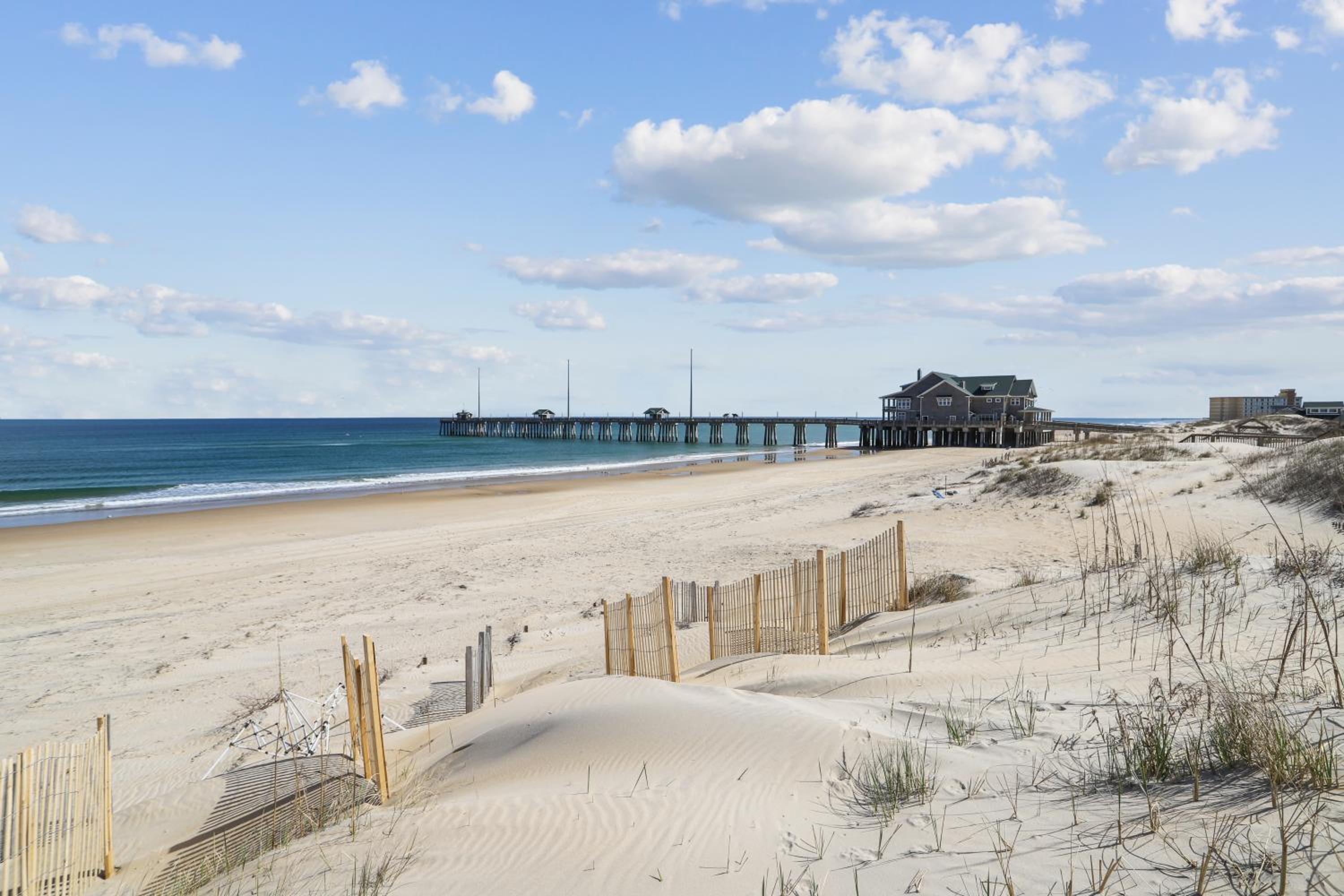 Pier View Oasis - Nags Head MP 16, Oceanfront, Elevator, Theater, Pool, Hot Tub, Pets OK view 4