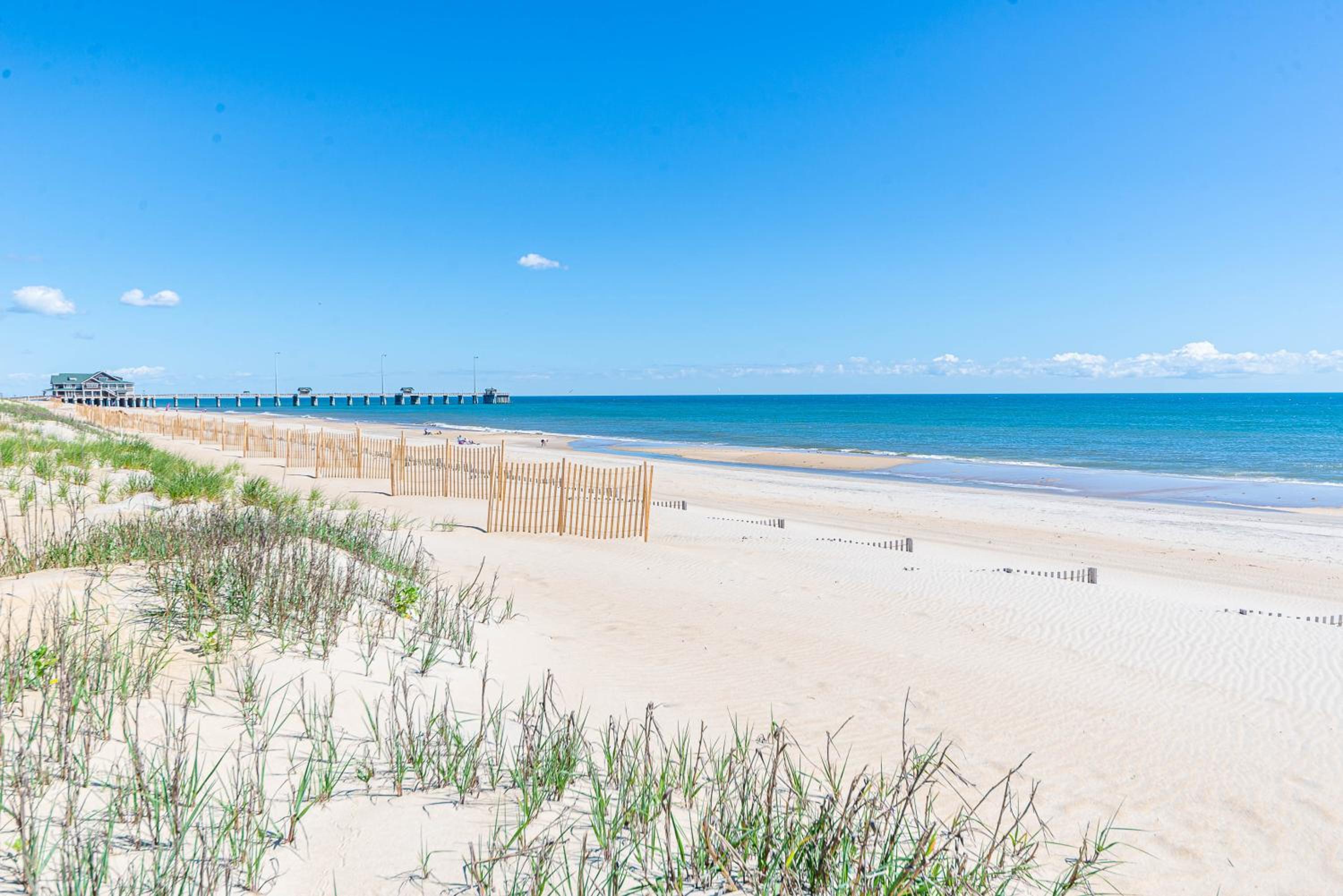 Our Happy Place - S Nags Head, Oceanfront Yachtsman Condo, 50 Yds to Beach, Community Pool, Flex Stays view 3