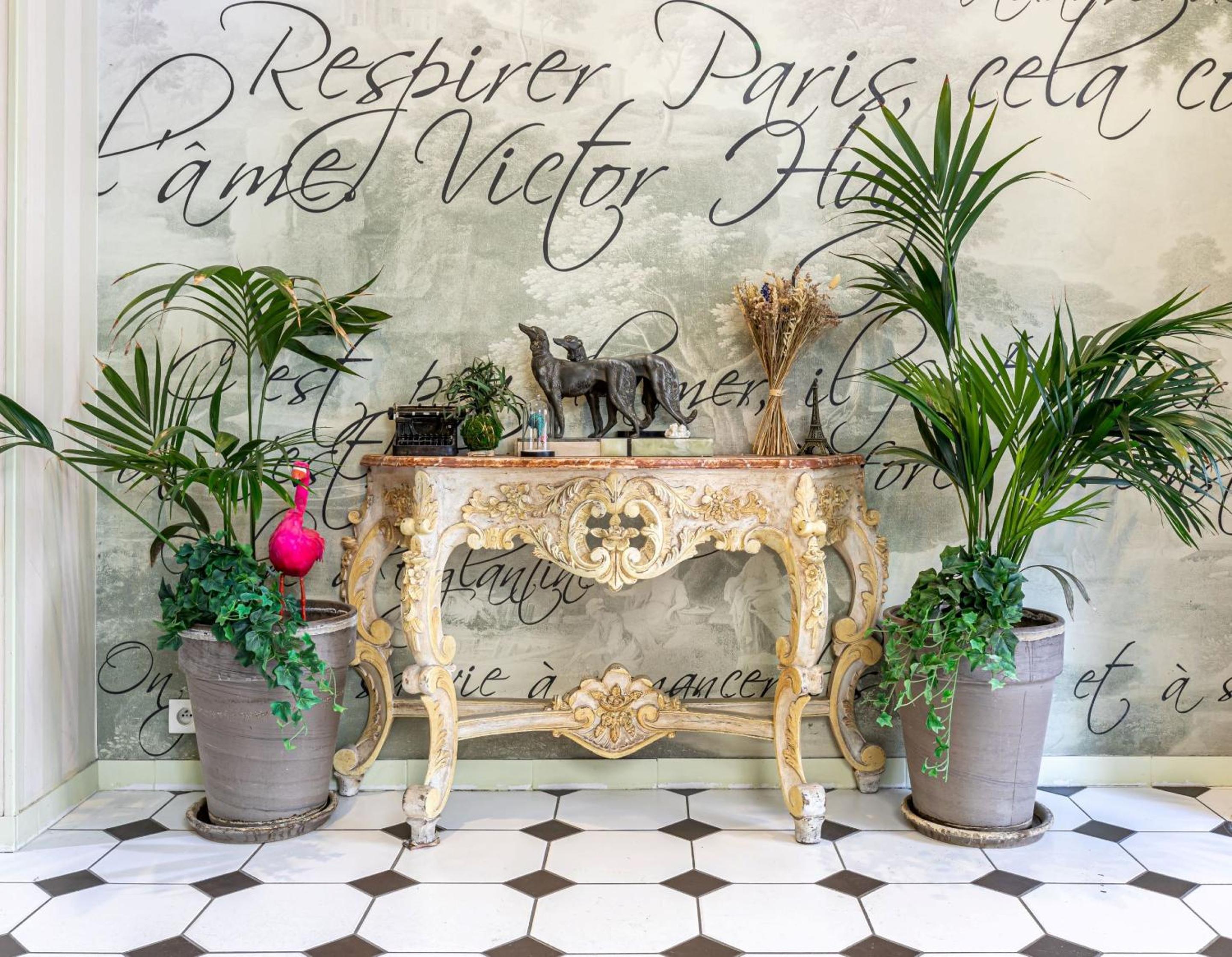 Hotel Romance Malesherbes by Patrick Hayat 3