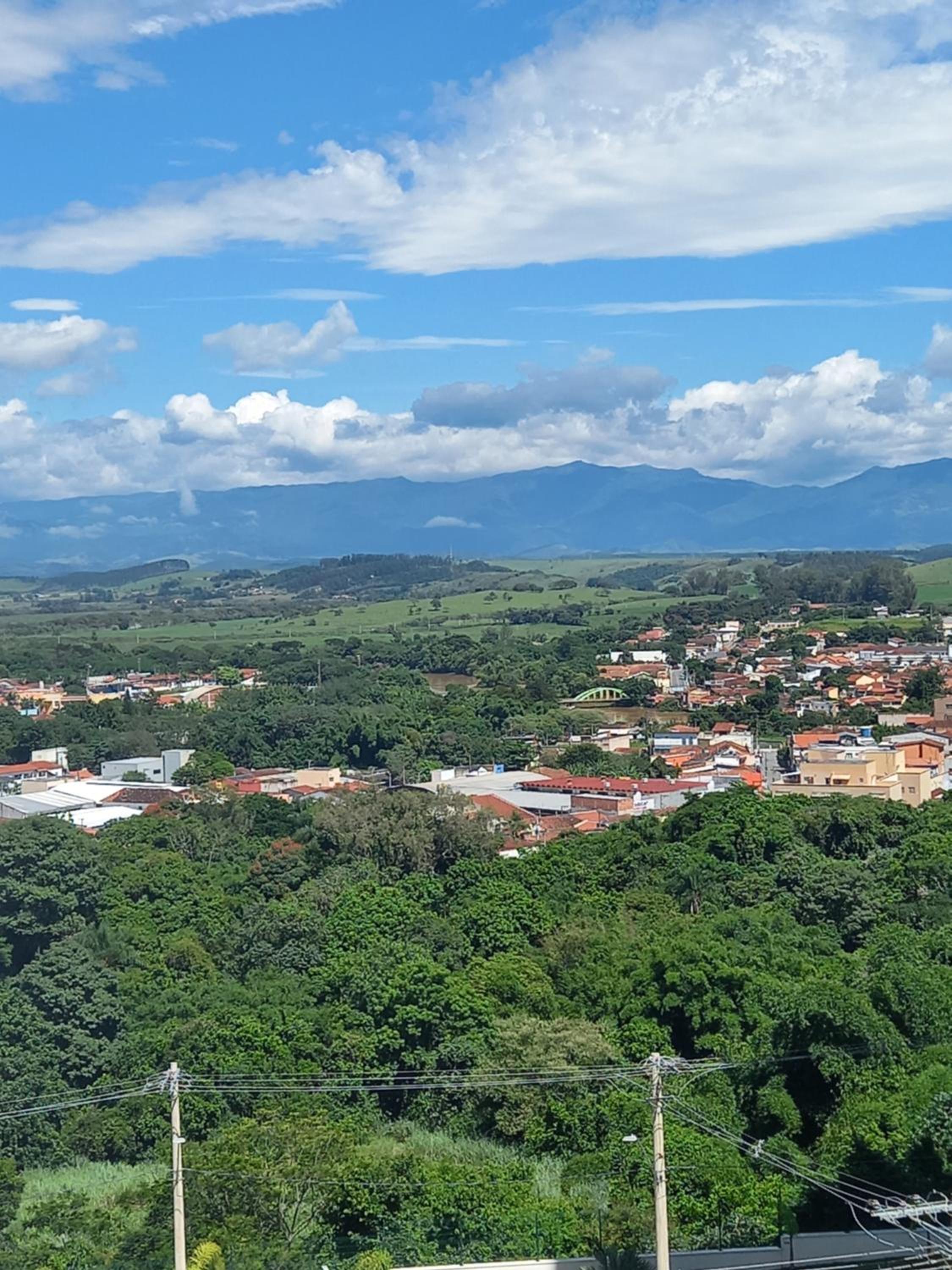 kitnet 150 m Canção Nova Cond Fé Wi-Fi até 6 pessoas