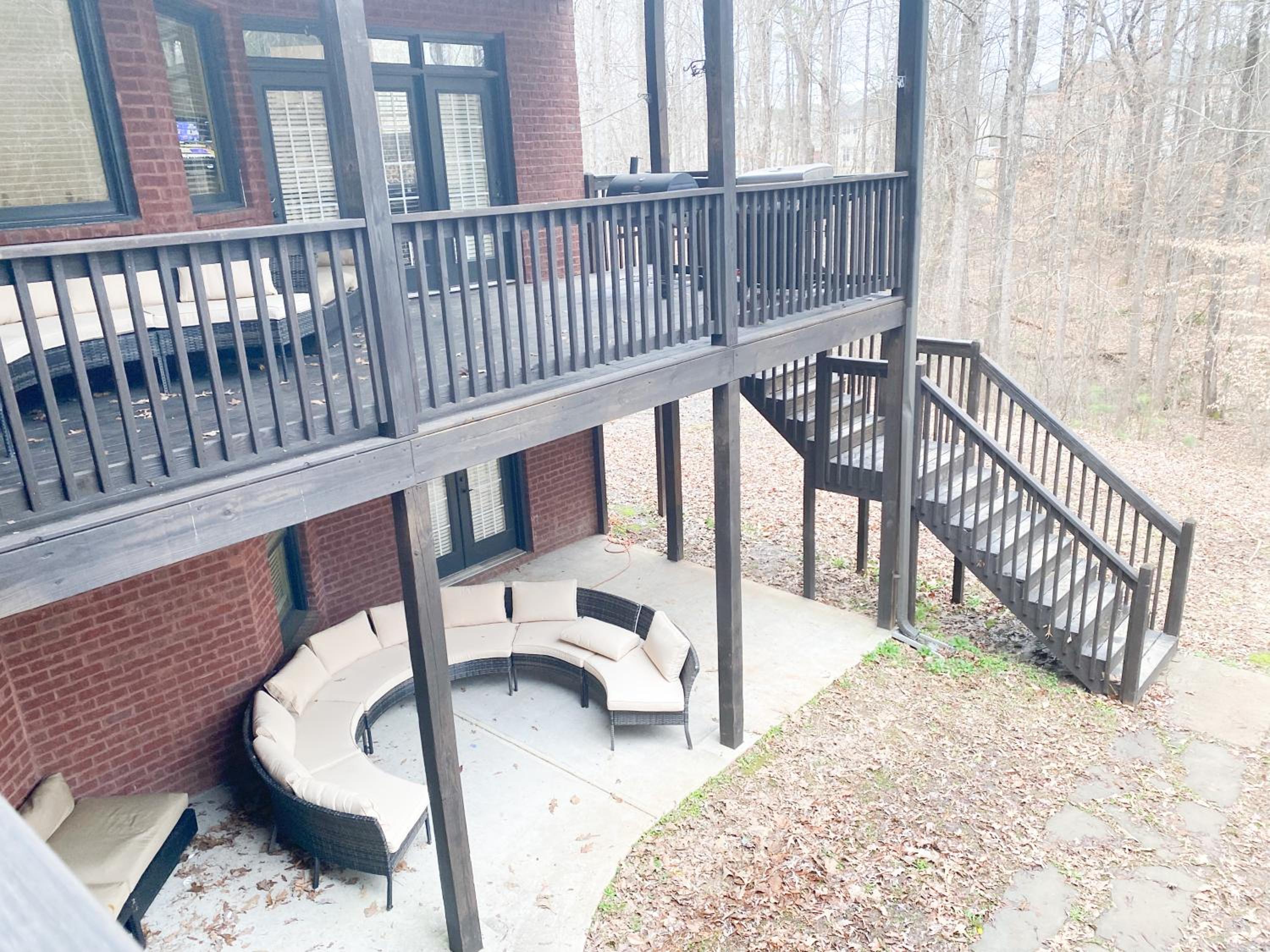 Chateau Willine Mansion Sleeps 10 view 4