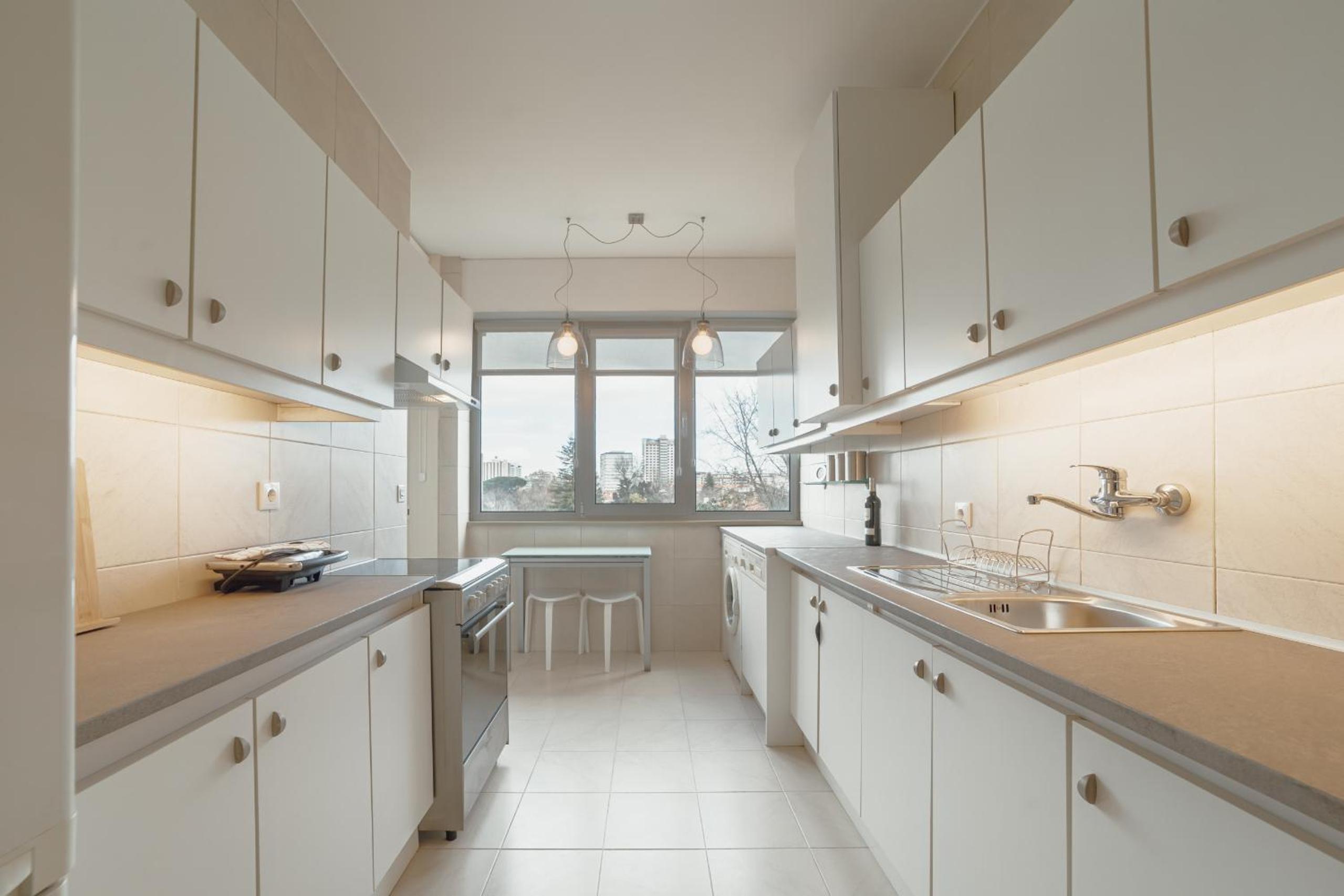 Grand Botanic Garden Apartment by Vacationy view 2