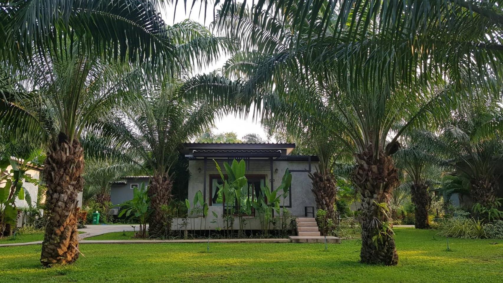 Palm Pran Resort
