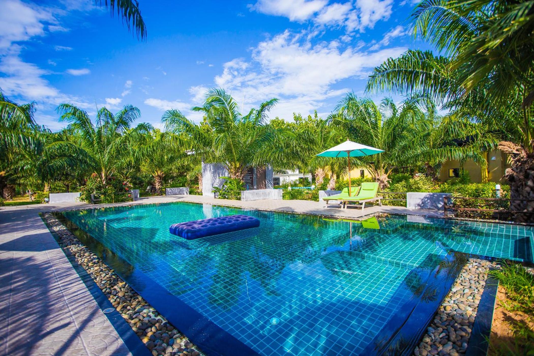 Palm Pran Resort