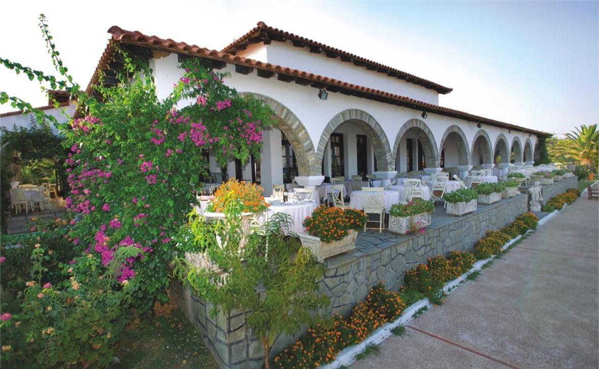 Assa Maris Beach Hotel