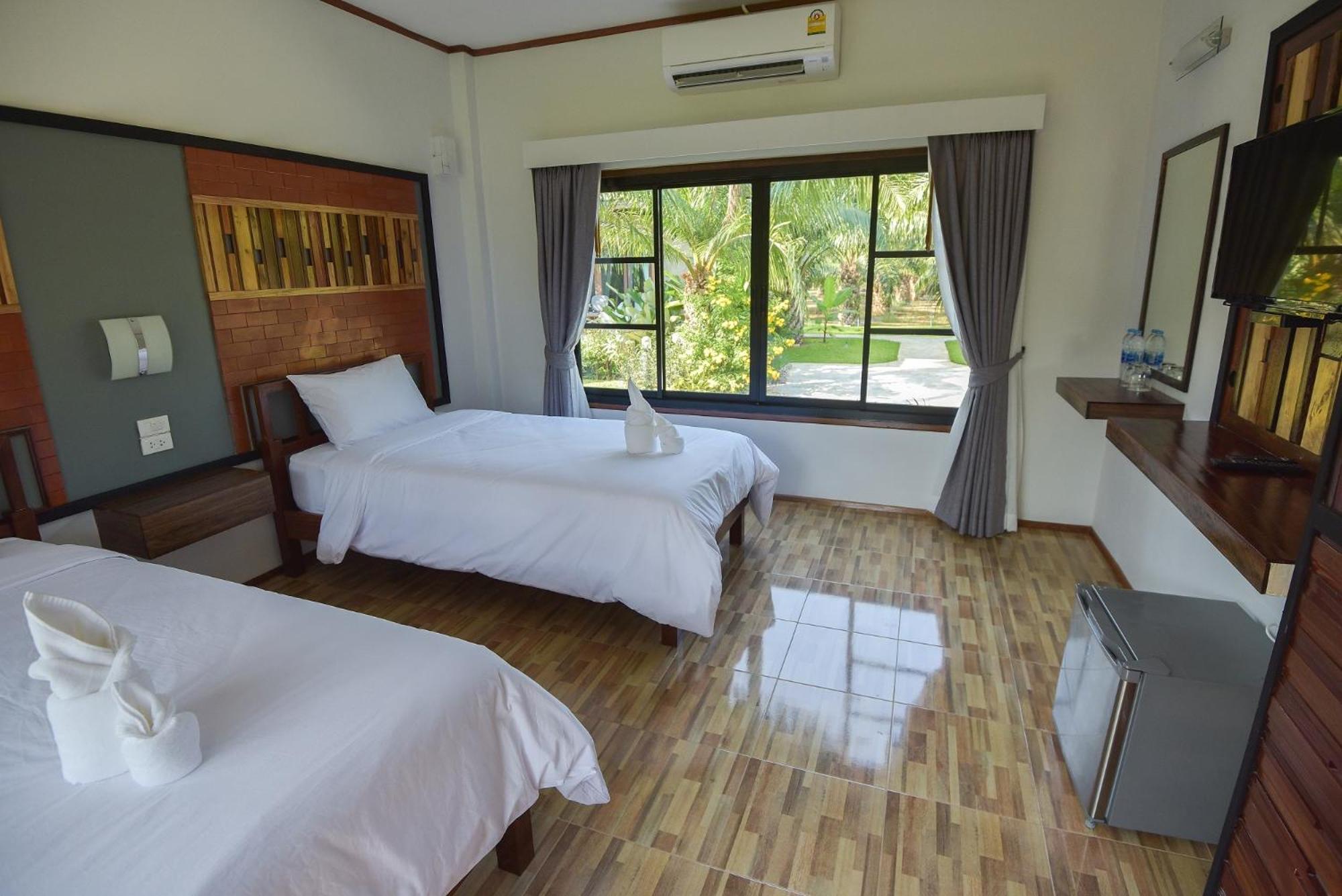 Palm Pran Resort
