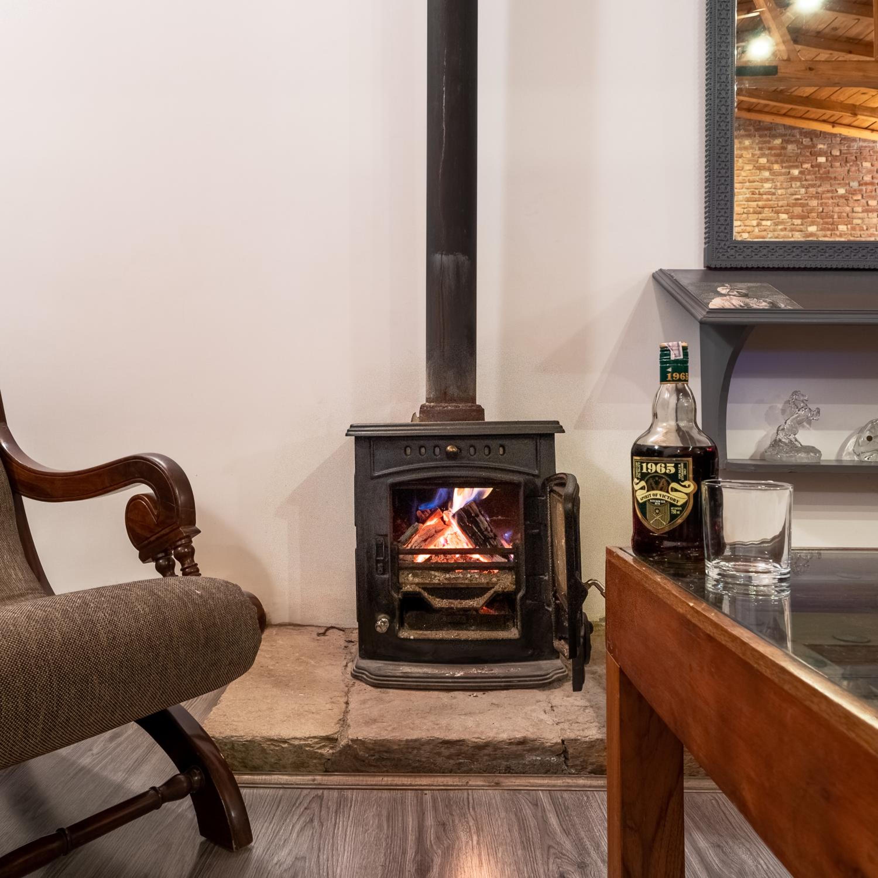 Nodo Living - Modern 3 bedroom chalet with Valley views view 2