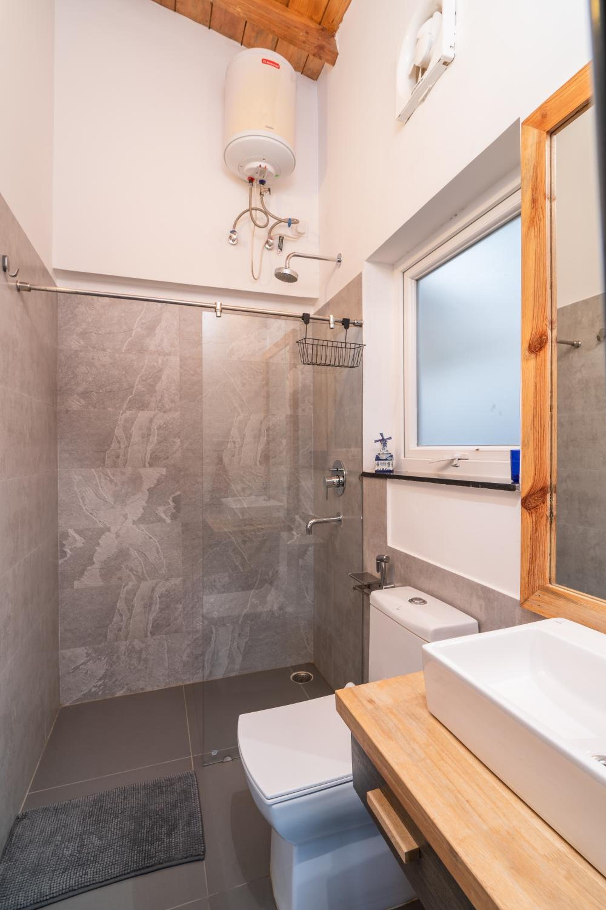 Nodo Living - Modern 3 bedroom chalet with Valley views view 3