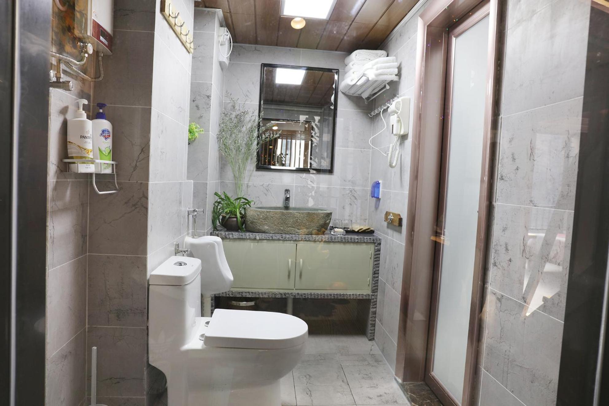 Guangzhou He She Art Apartment