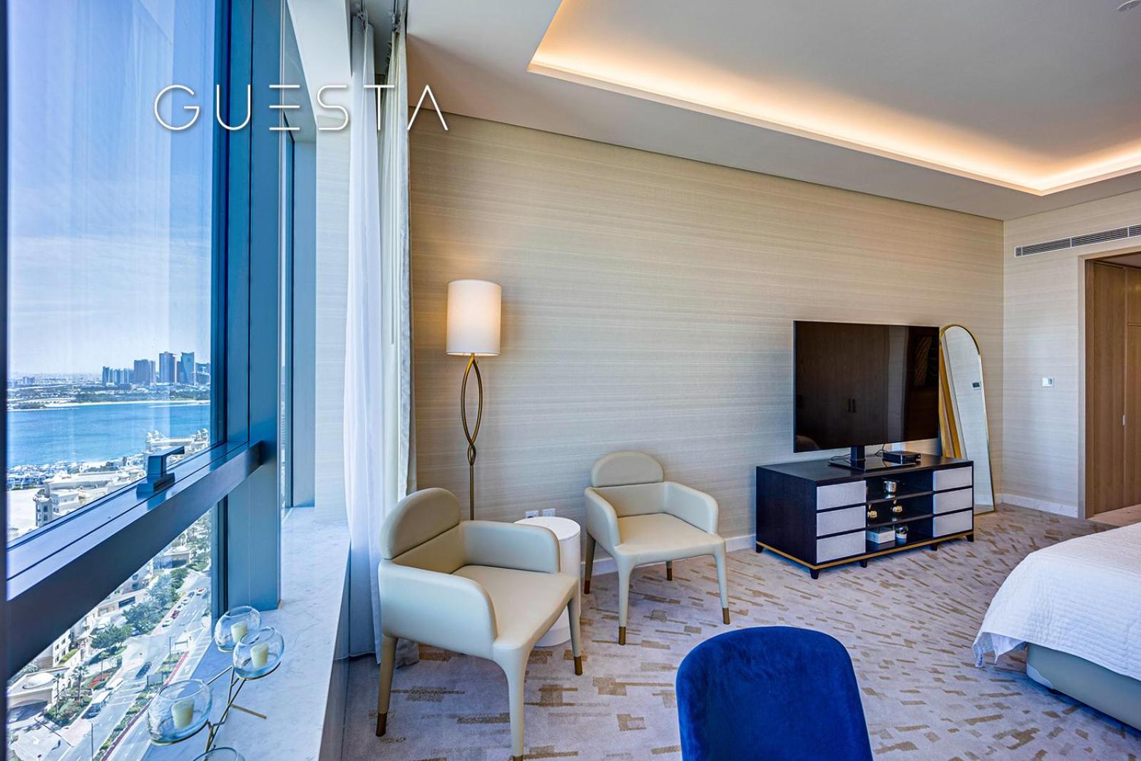 The Palm Tower, Nakheel Mall, Palm Jumeirah