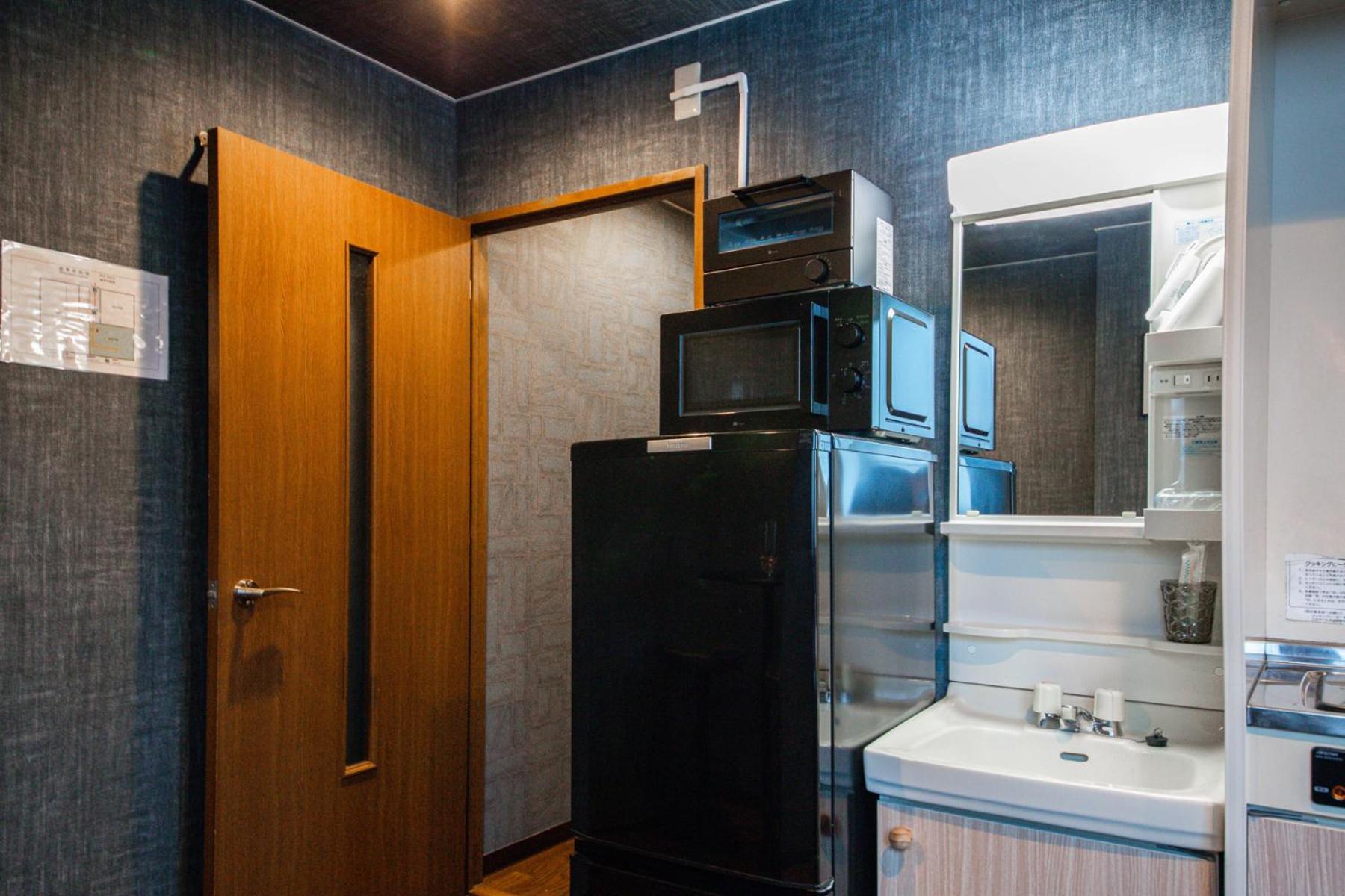 Silk Court 202
