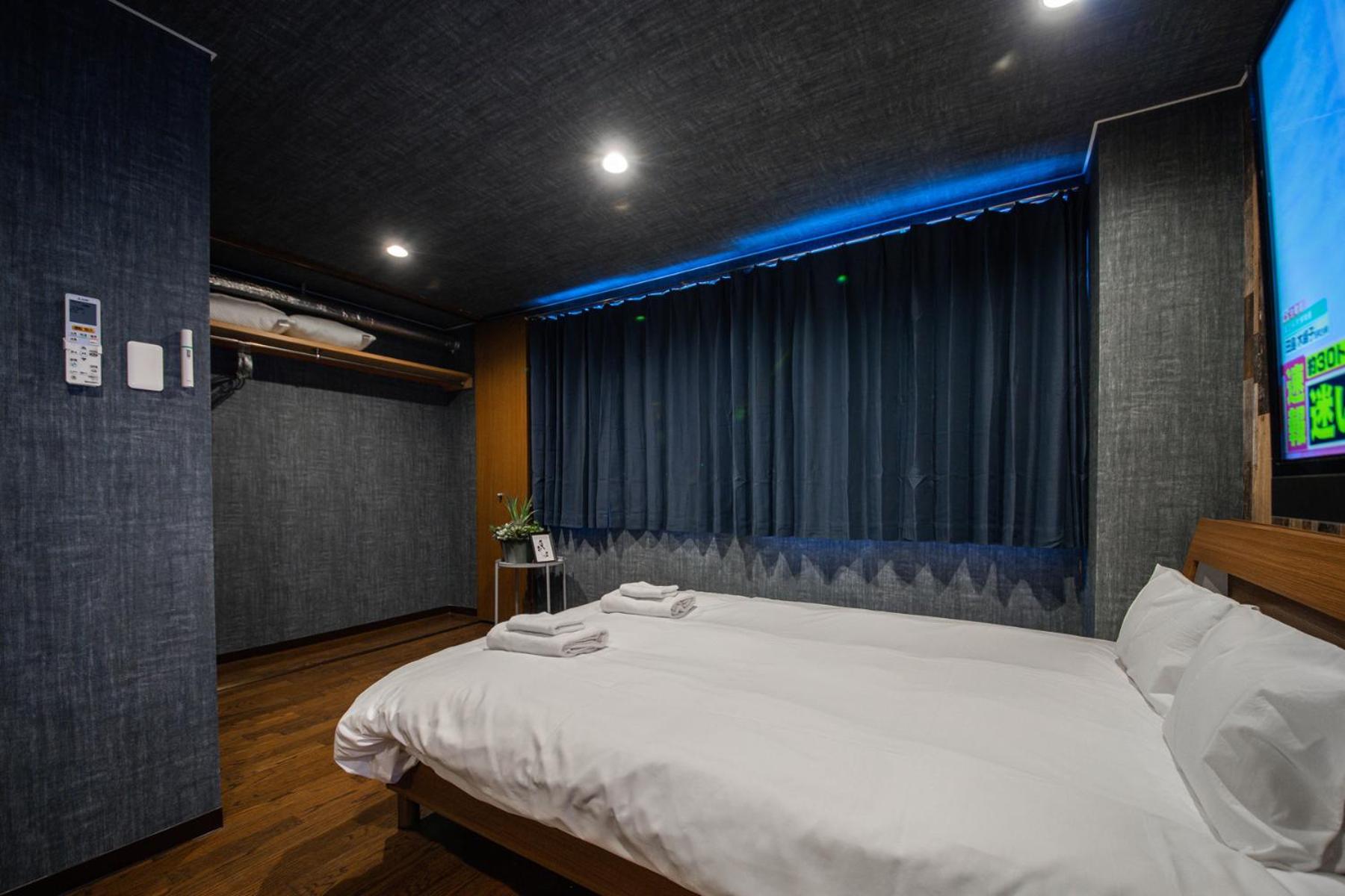 Silk Court 202