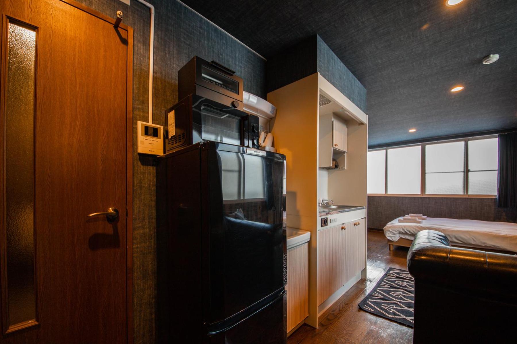 Silk Court 202