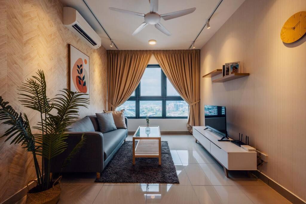 NEW! Cozy Muji 3BR near Sunway Velocity near AEON Maluri MRT