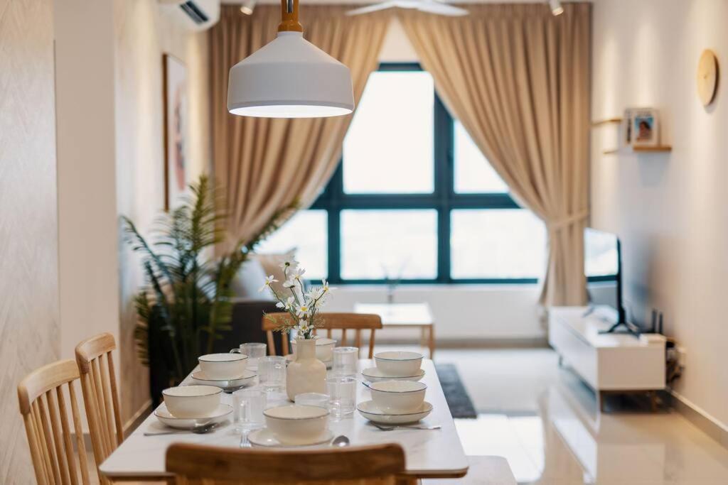 NEW! Cozy Muji 3BR near Sunway Velocity near AEON Maluri MRT