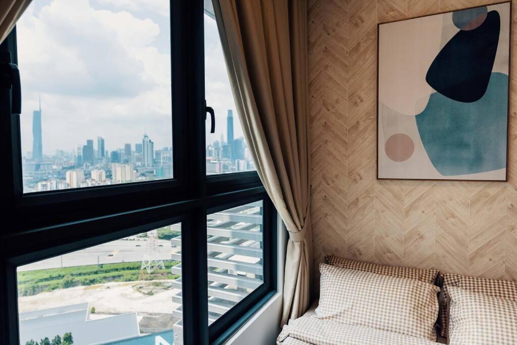 NEW! Cozy Muji 3BR near Sunway Velocity near AEON Maluri MRT