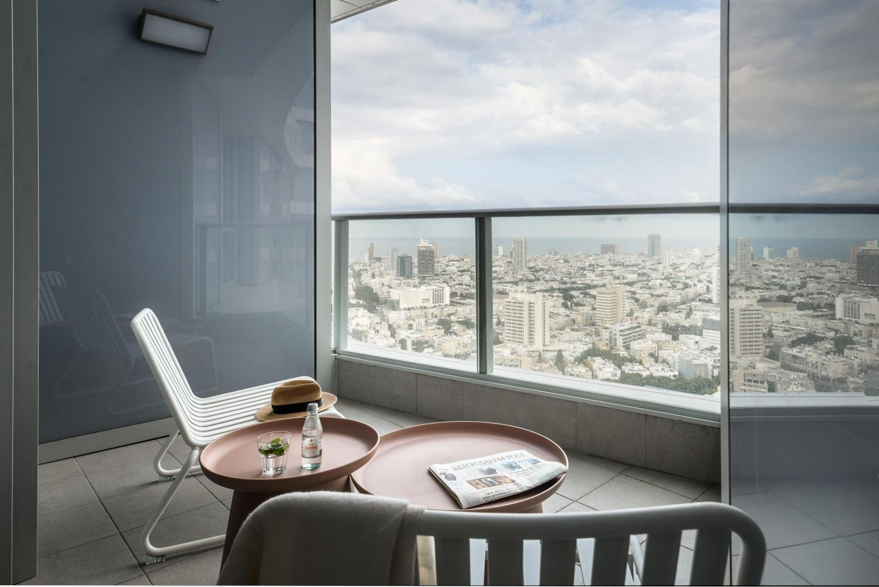 Luxury 3BR Duplex with Sea View in Tel-Aviv Center by Sea N' Rent view 4