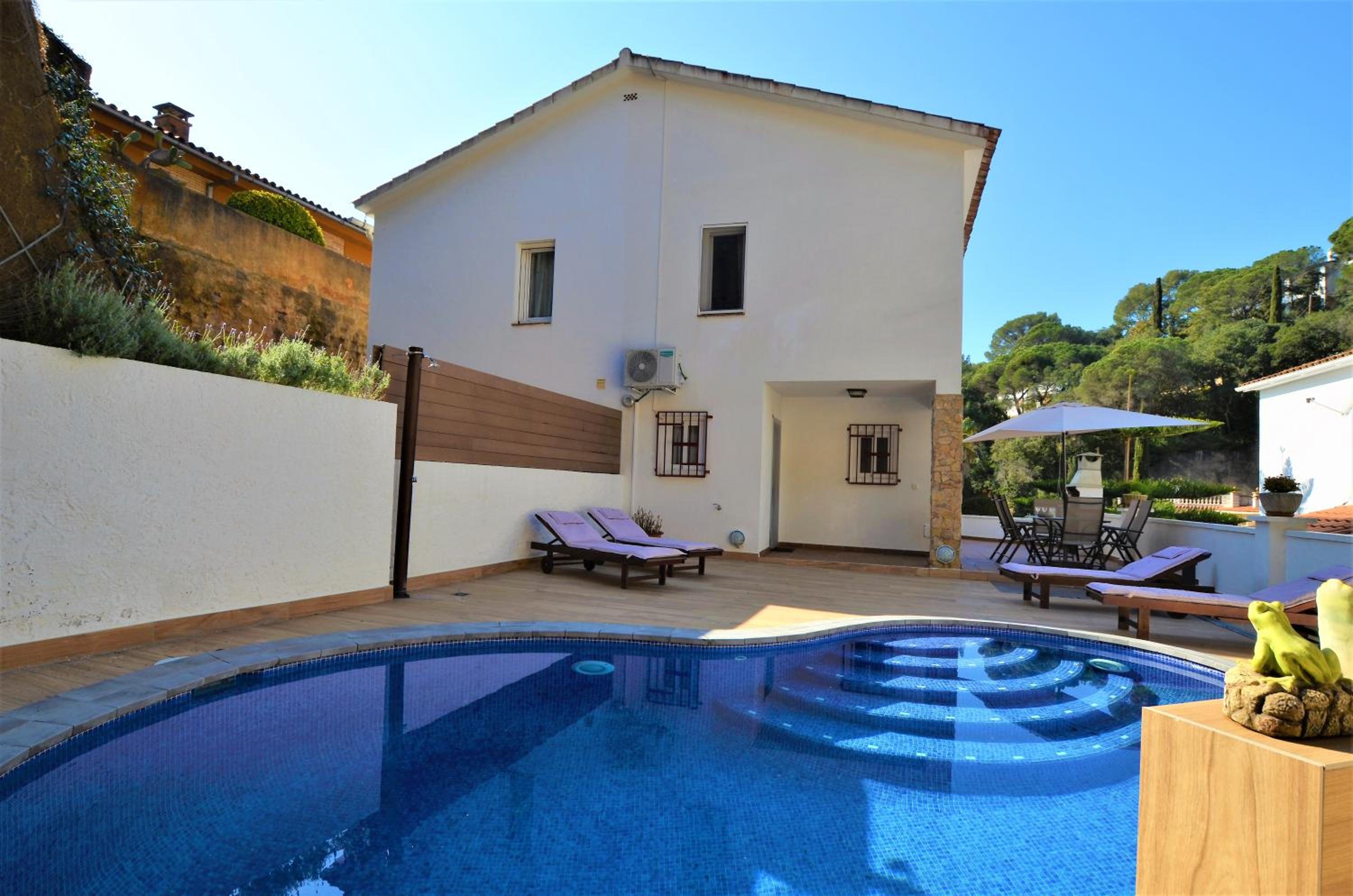 Villa Isabel Lloret de mar