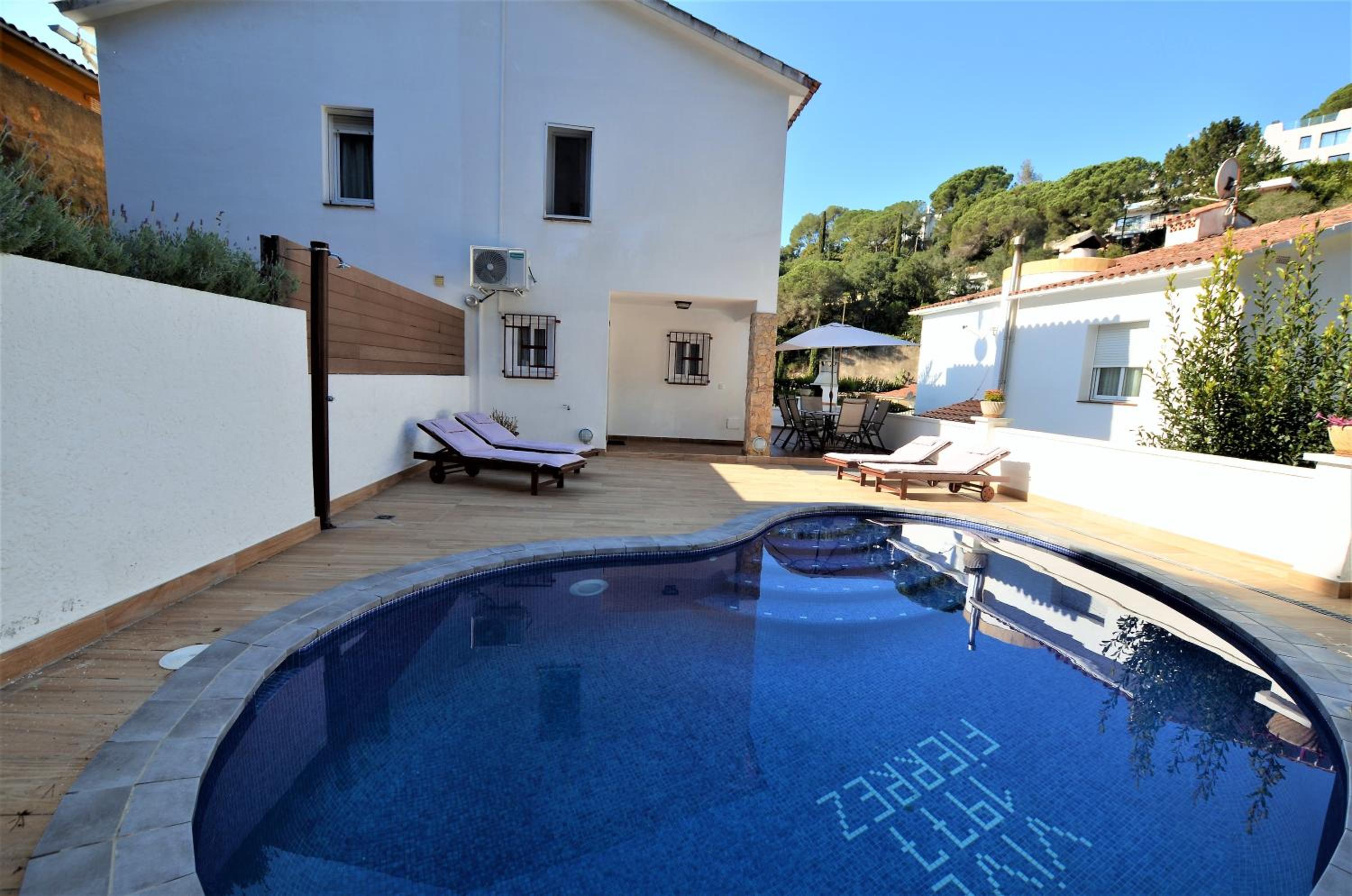 Villa Isabel Lloret de mar