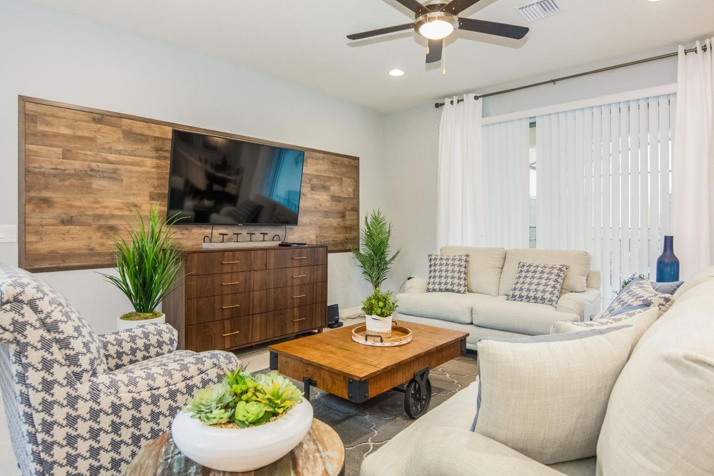 Lily Garden - Image 4