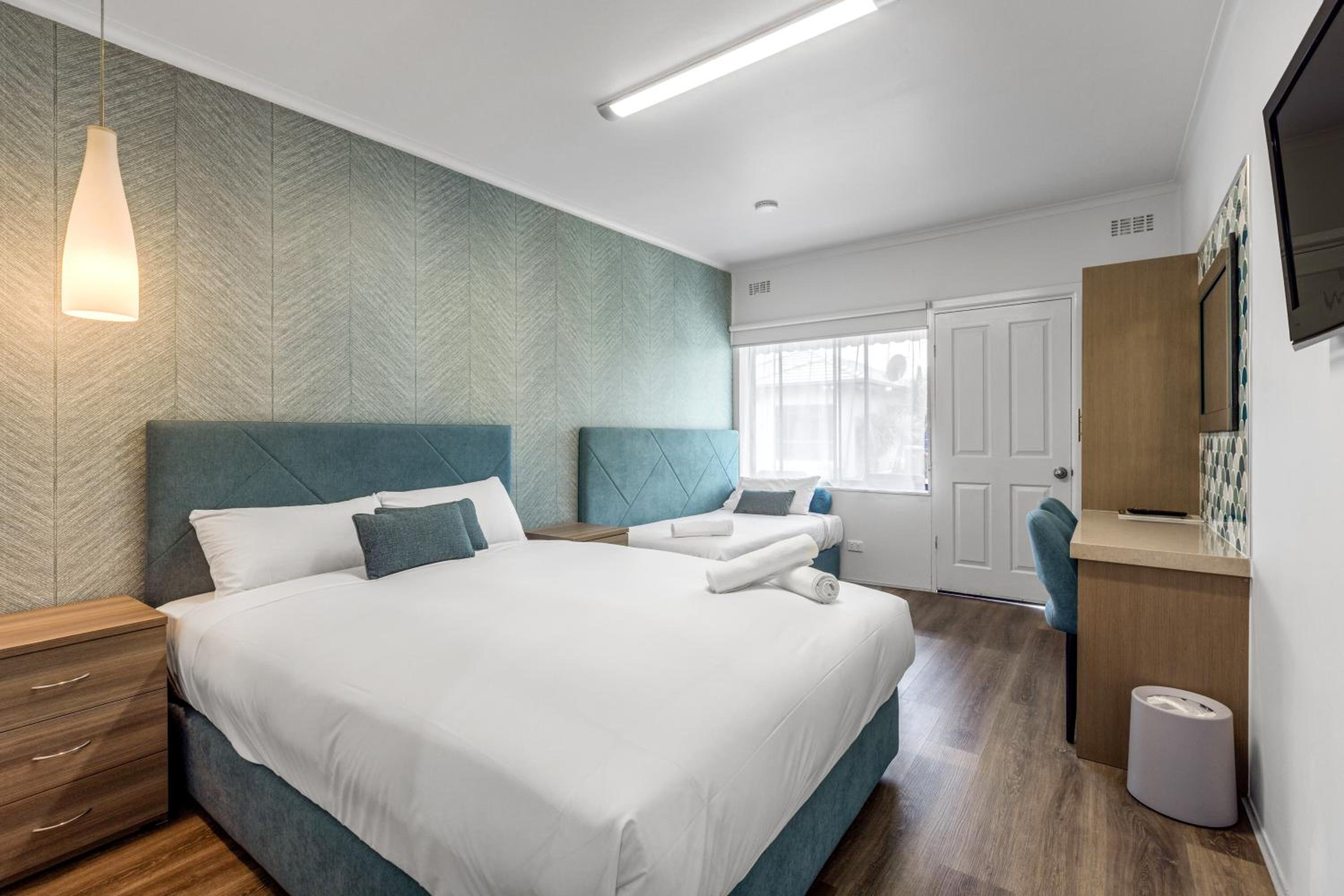 Rosebud Motel