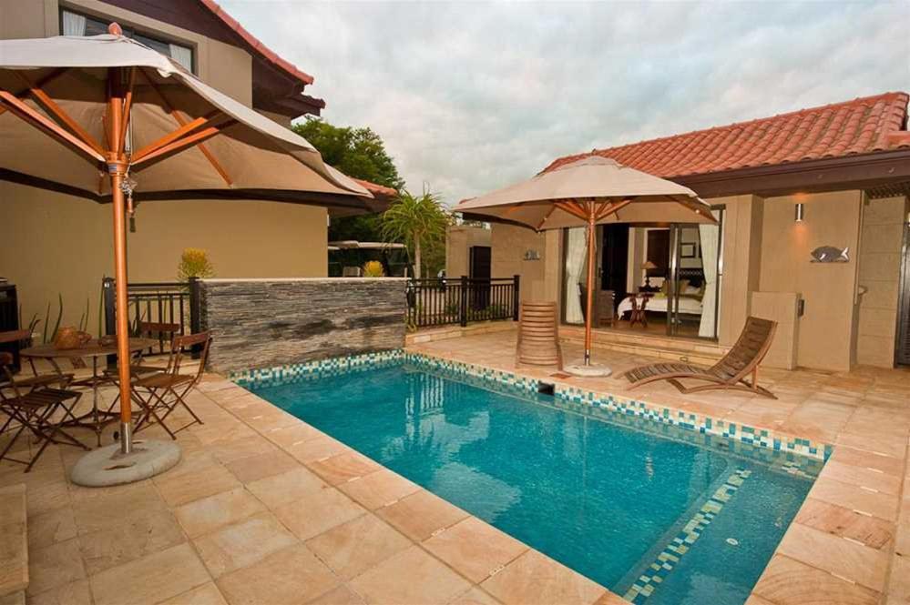 Zimbali 6 Bedroom House ZBT1 view 4