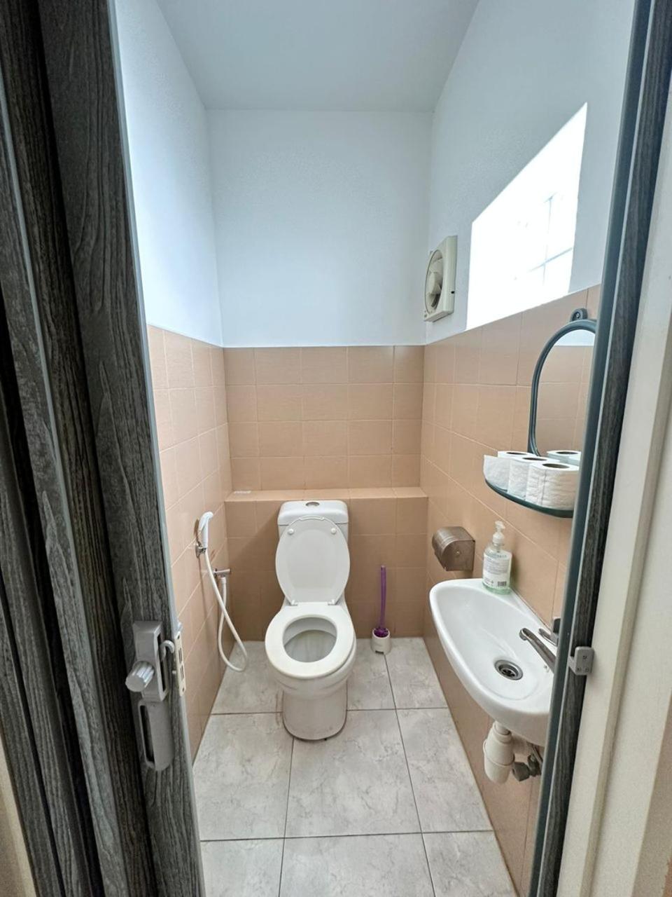 Popus Heritage Townhouse, Georgetown view 5