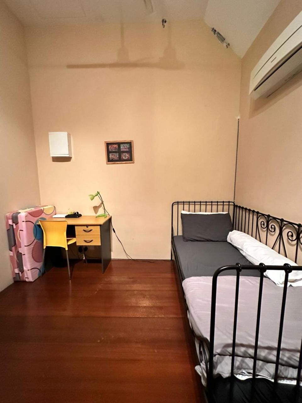 Photo 19