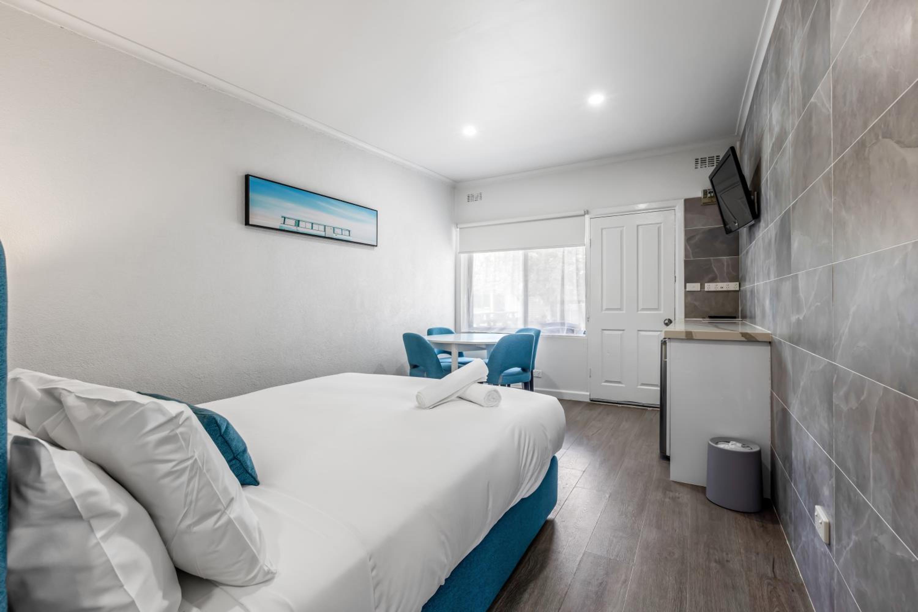 Rosebud Motel