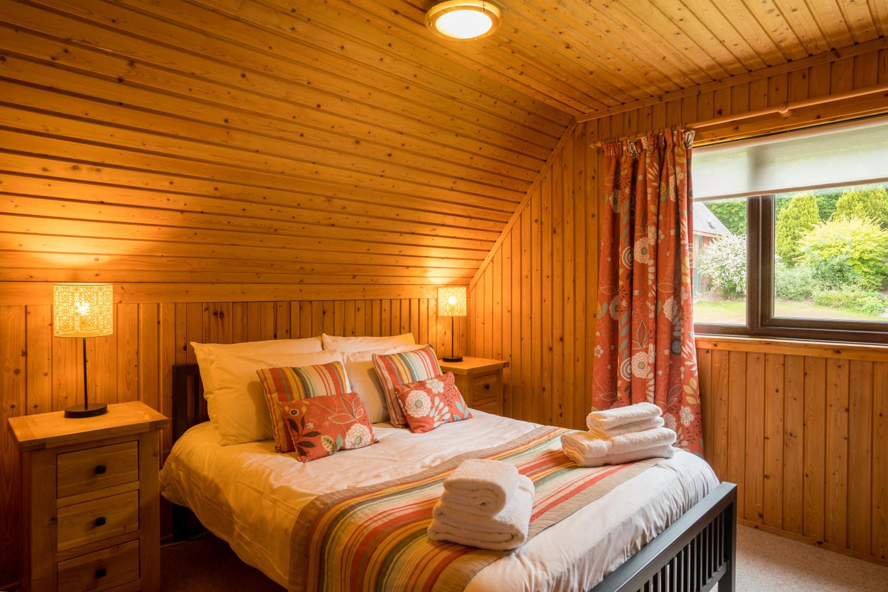 Thistle Lodges at Sandyhills Bay view 5