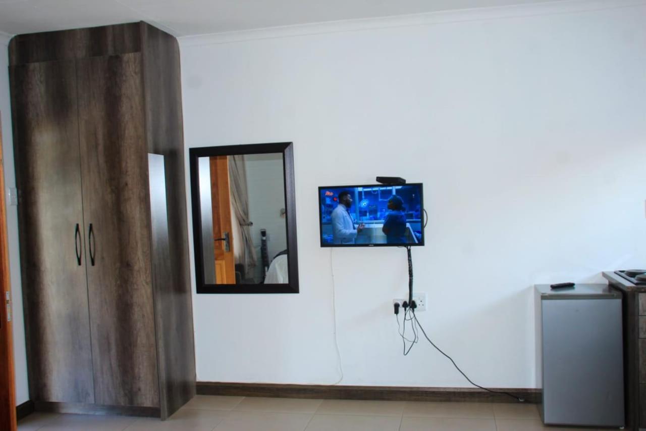 Tranquility Guesthouse view 4