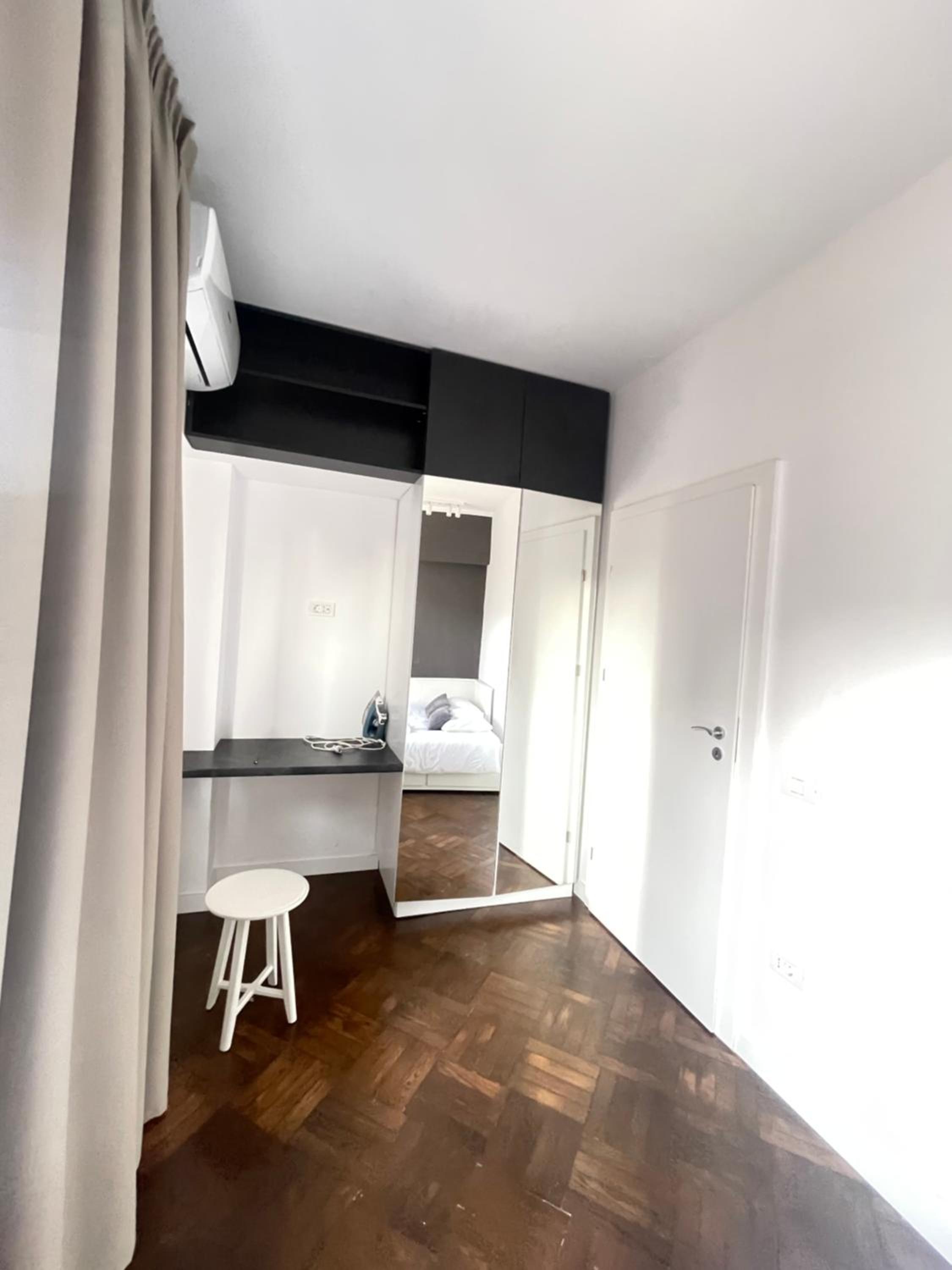 Elegant Two Bedrooms Apartment