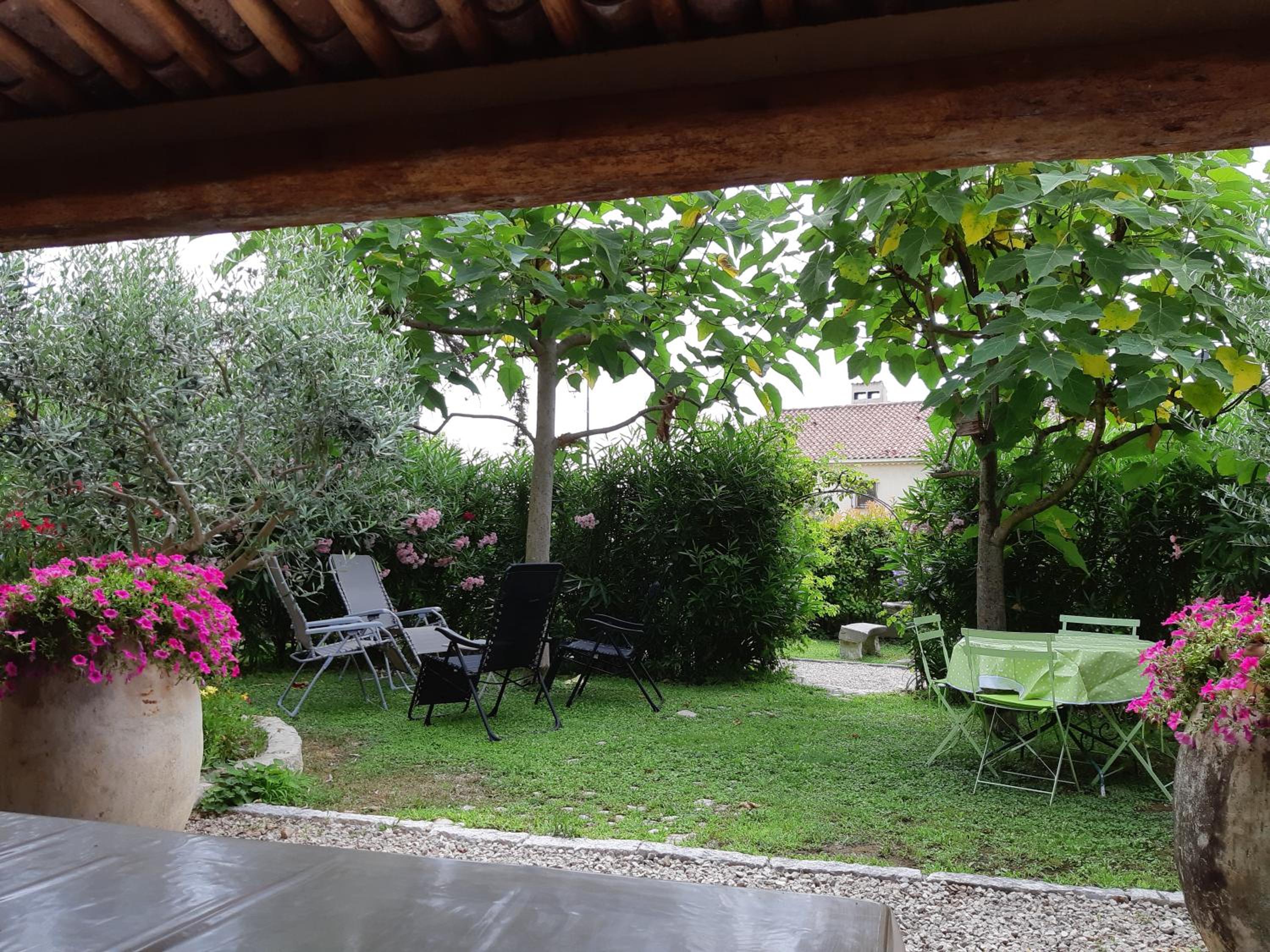 Photo 16