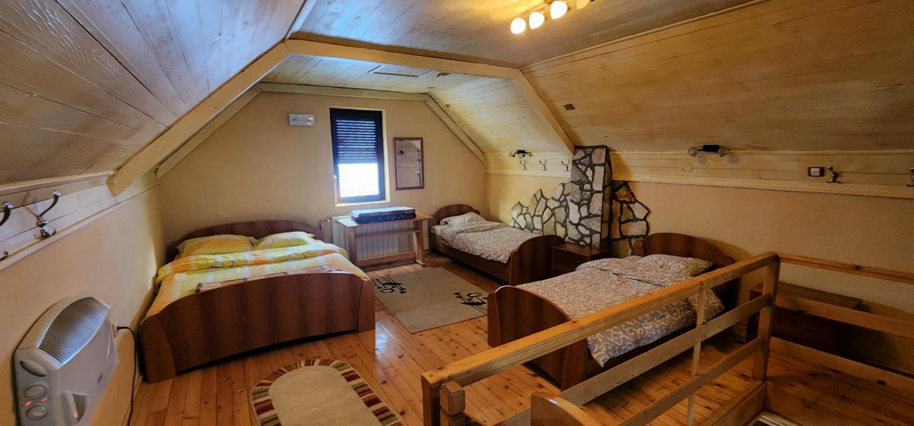 Biocinovici vikendica view 2