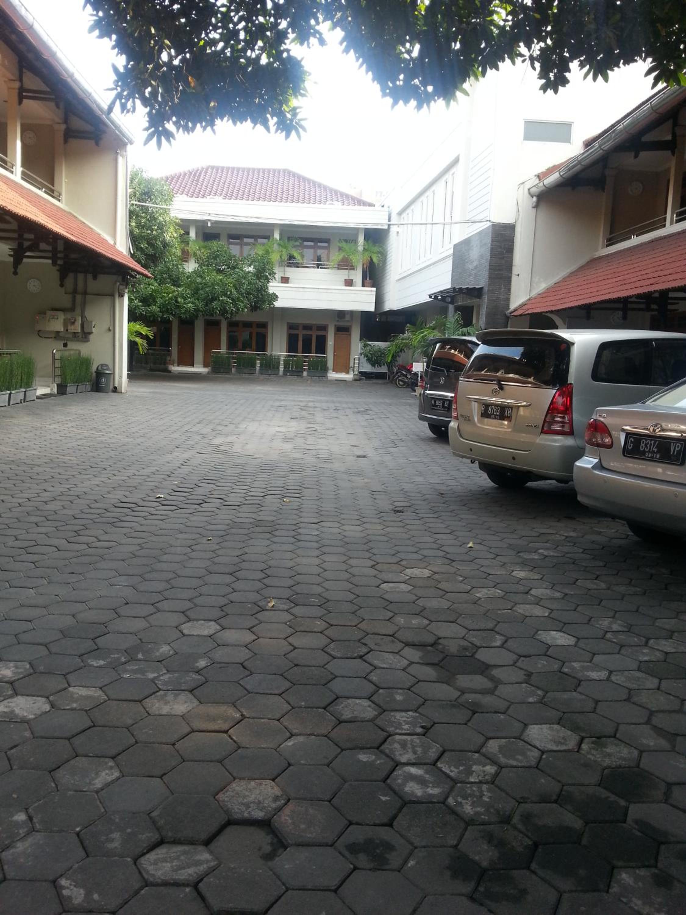 Syariah Arini Hotel, Solo - 14