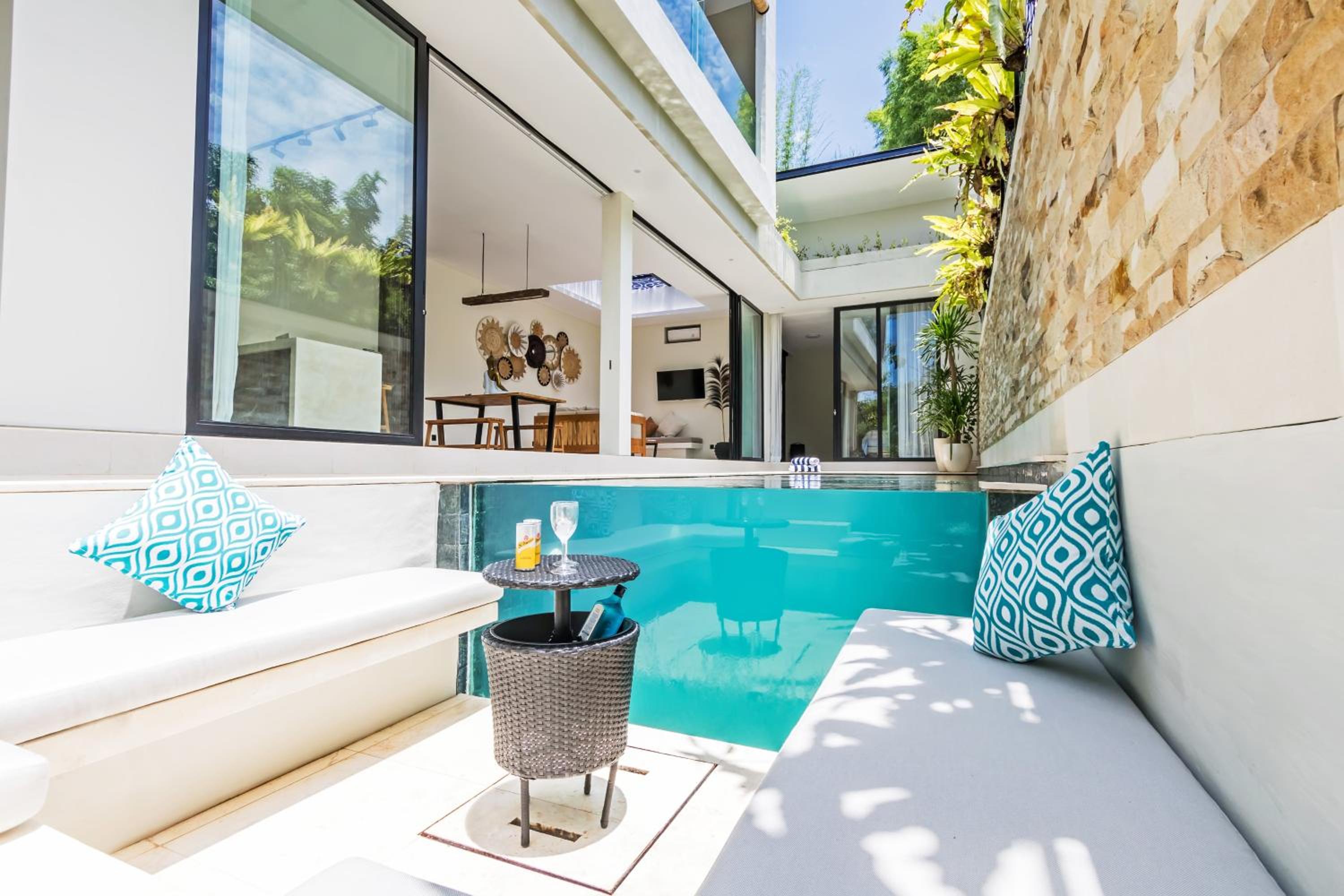 Hotel Bingin One - Image 1