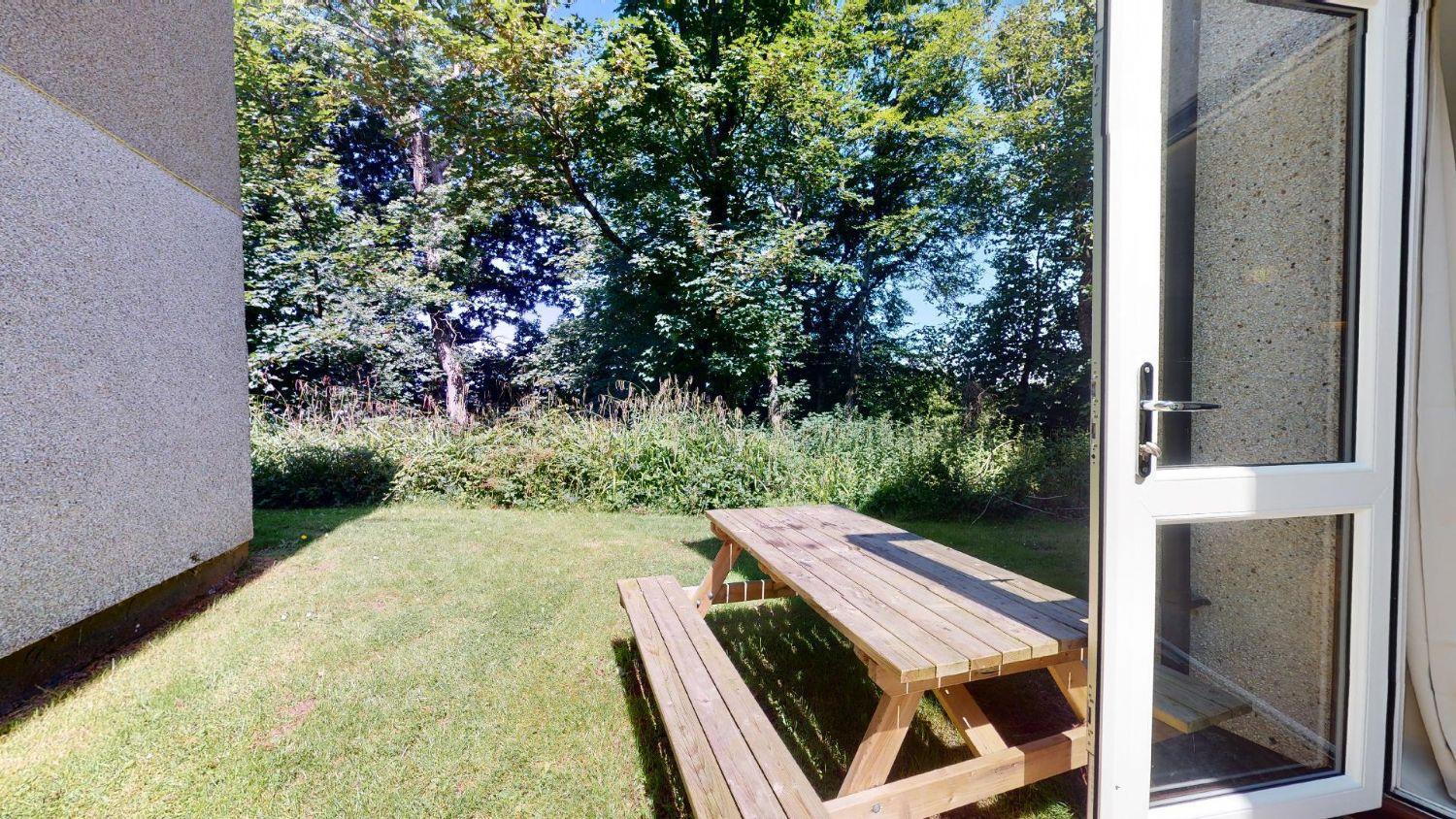 82 Strawberry Hill, Tolroy Manor view 2