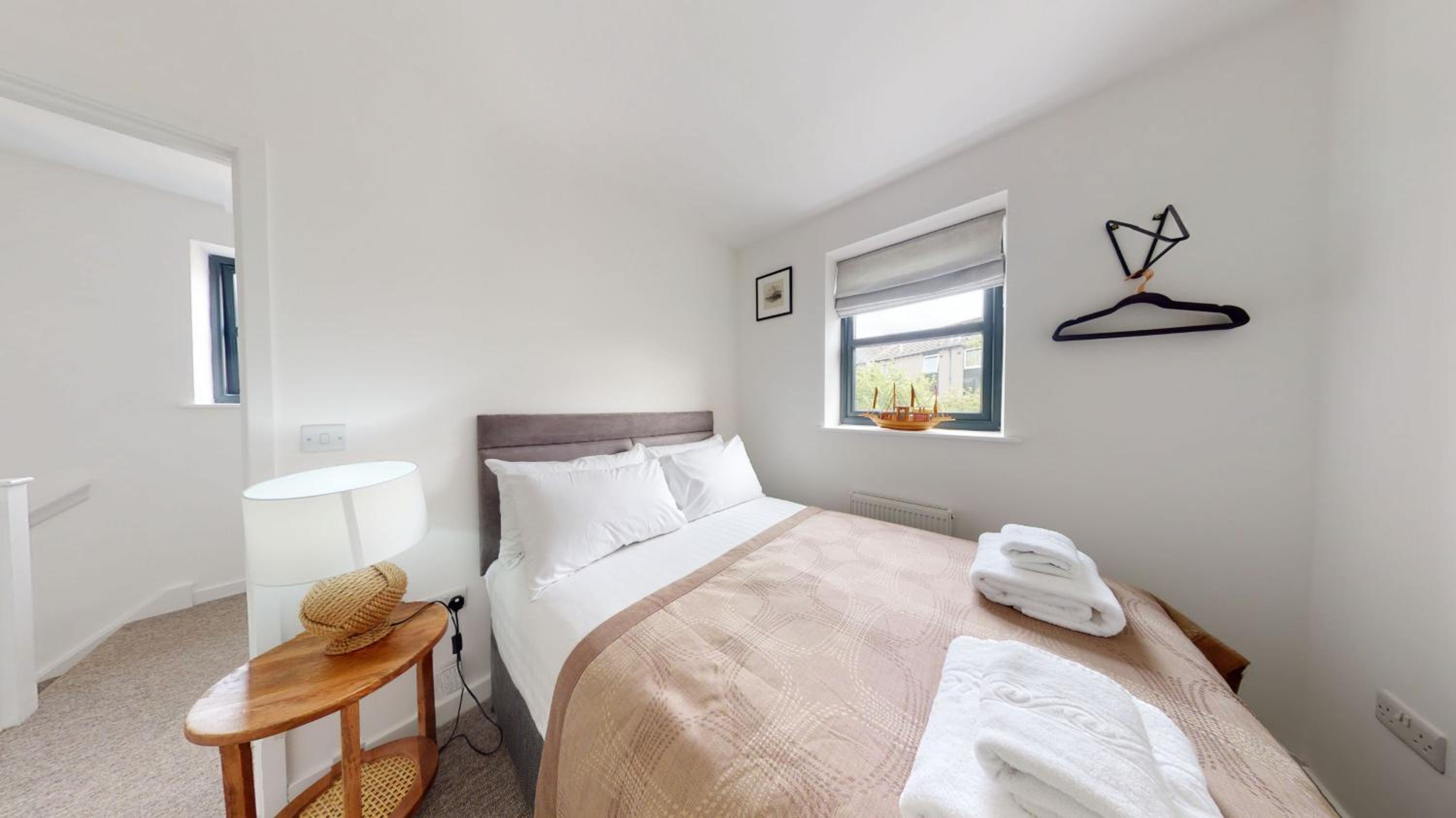 05 Queensway Gardens, Hayle view 5