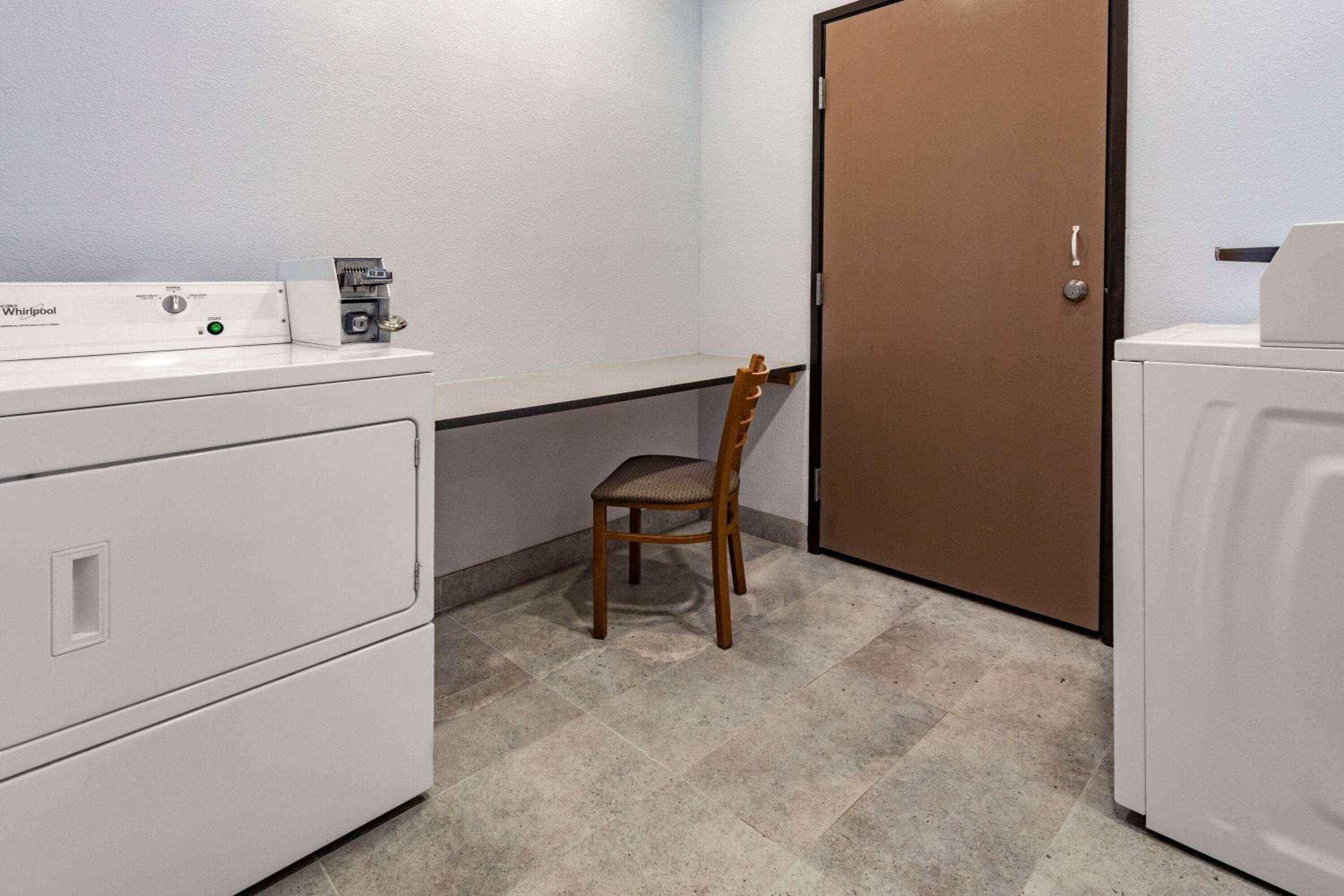 Quincy Vacations - AmericInn by Wyndham Quincy - Property Image 7