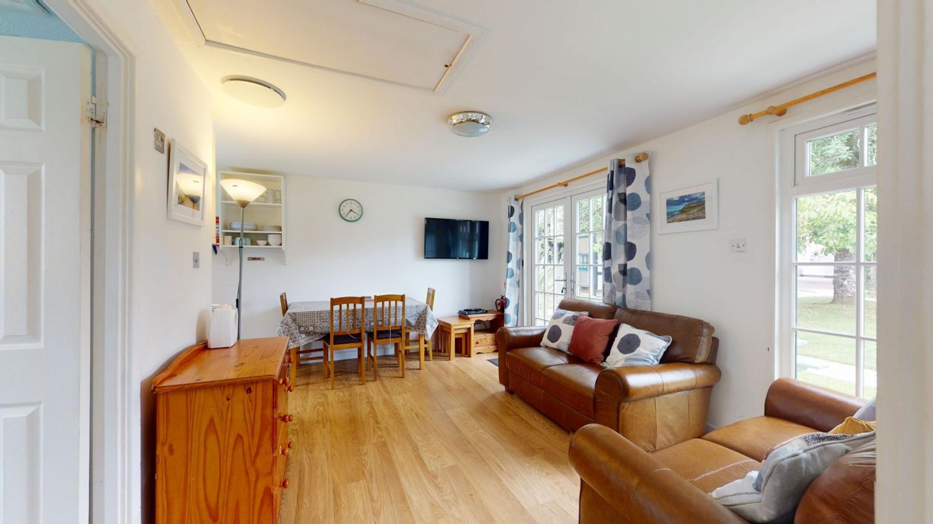 28 Tudor Court, Tolroy Manor view 3