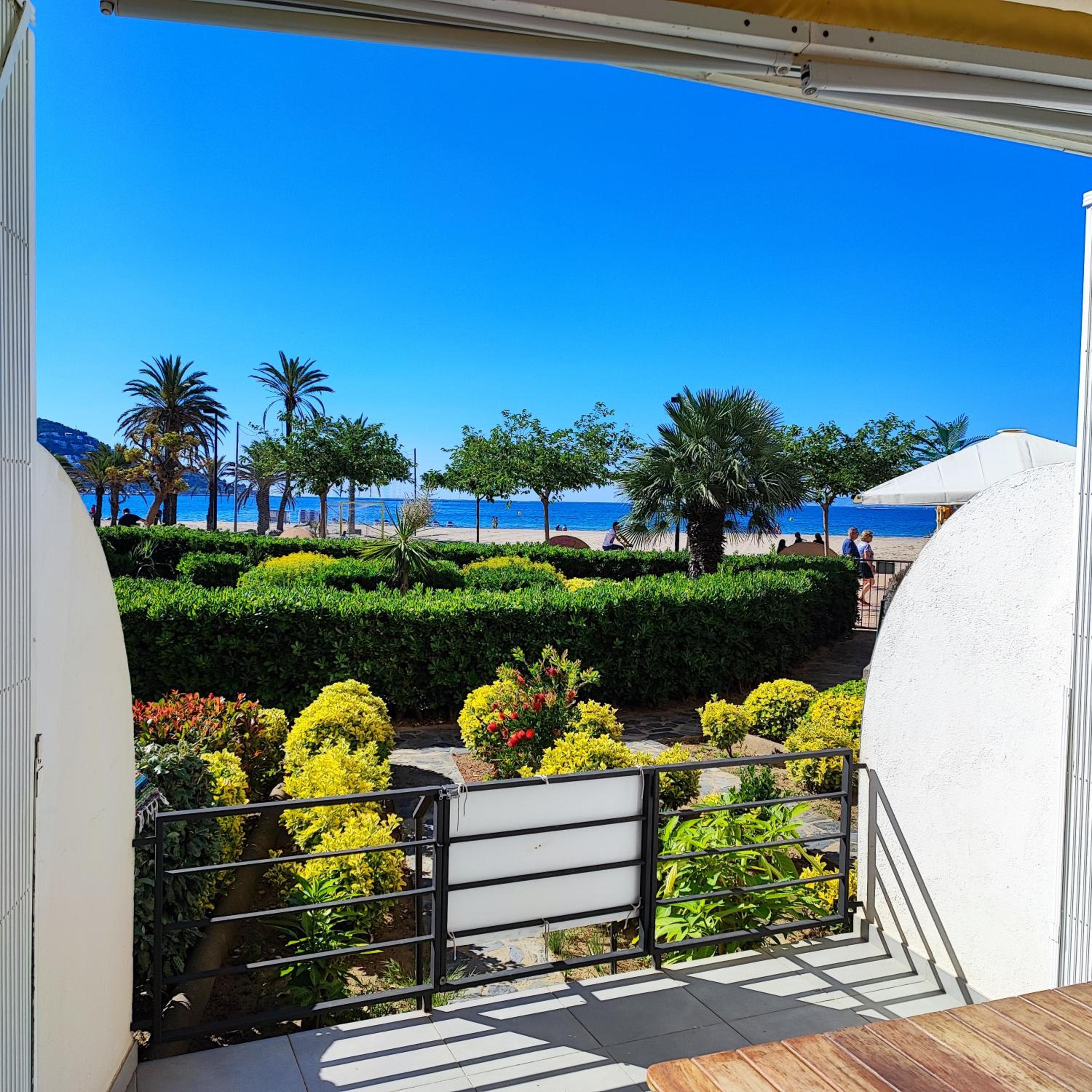 Apartament OASIS B3 Roses view 2
