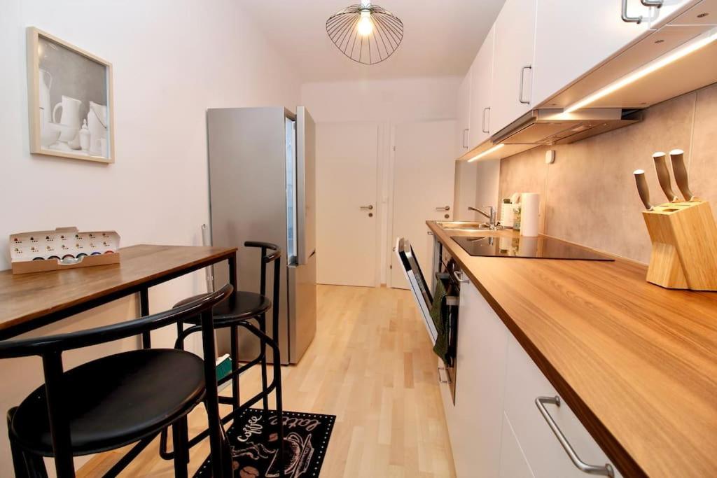 Graz central Penthouse Style Apt