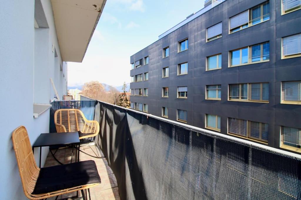 Graz central Penthouse Style Apt
