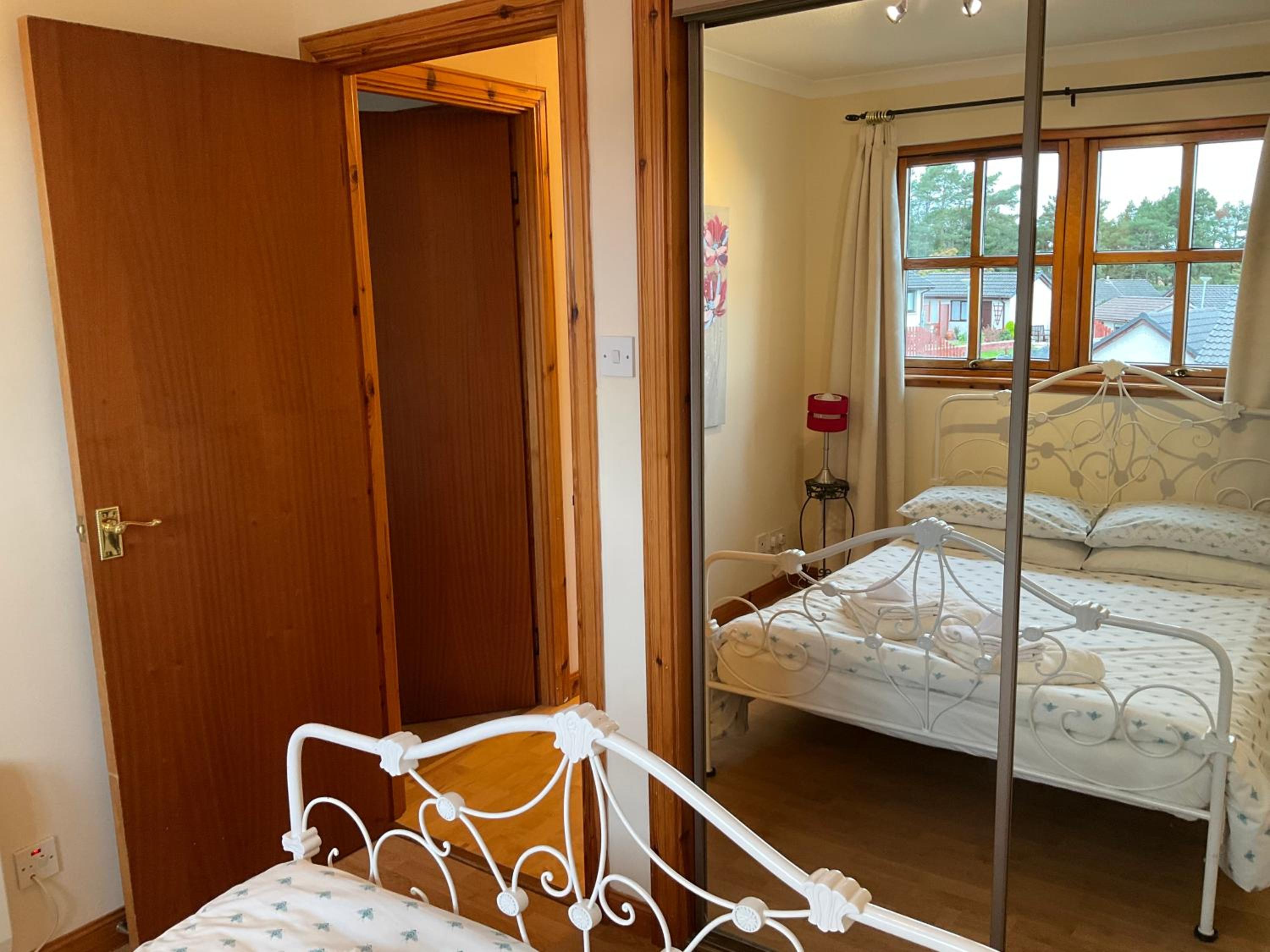 Culloden Apartment Free Parking view 3