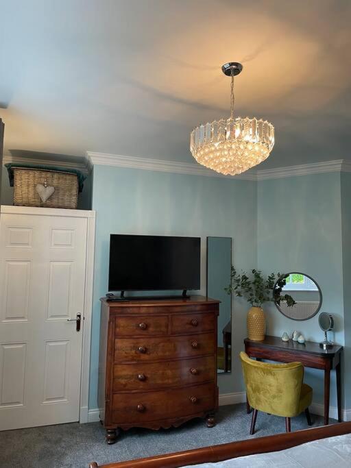 Whitehall, Thomas Turnbull Flat 3 Beautiful apartment in Georgian House