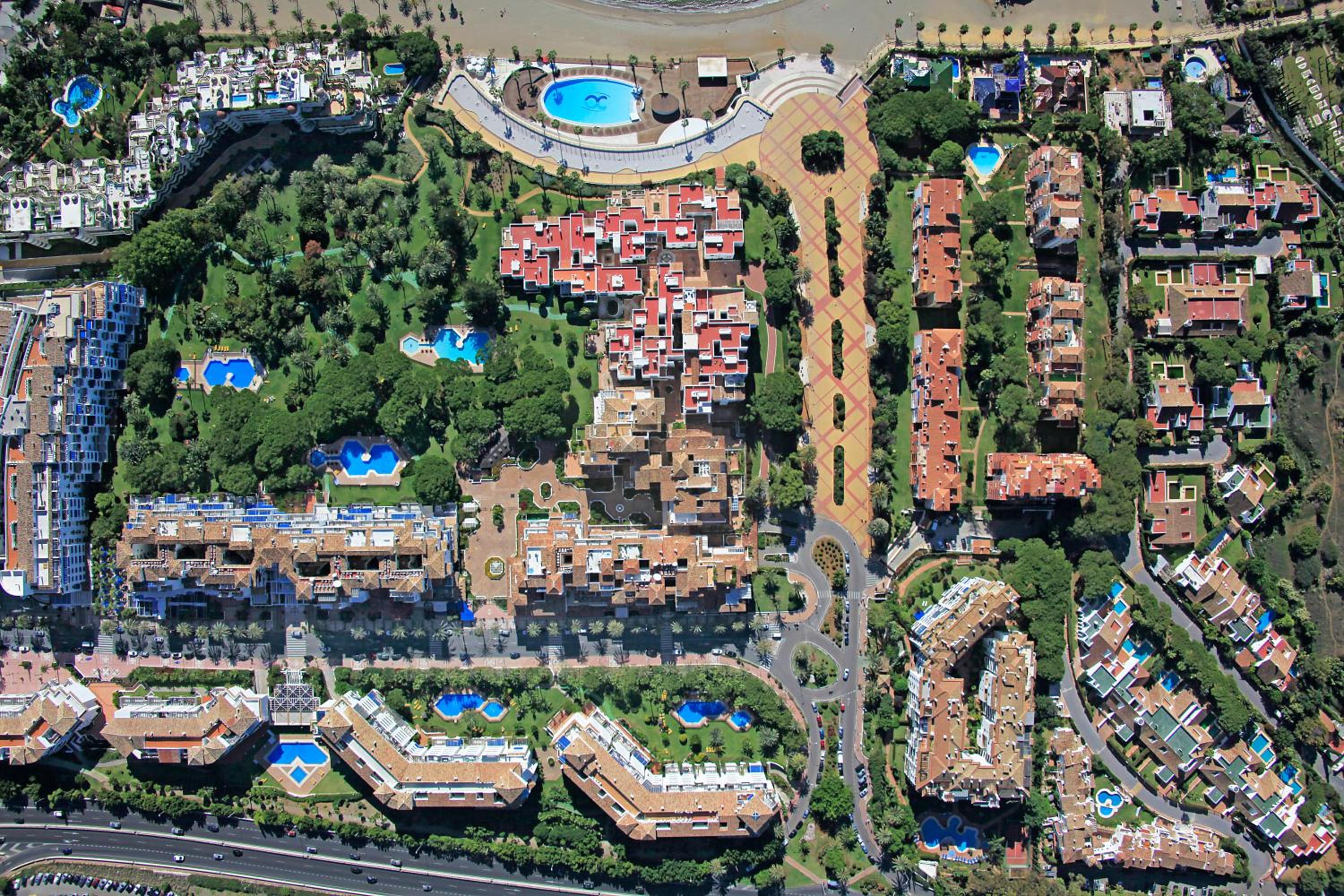 PUERTO BANUS MARBELLA PLAYAS DEL DUQUE